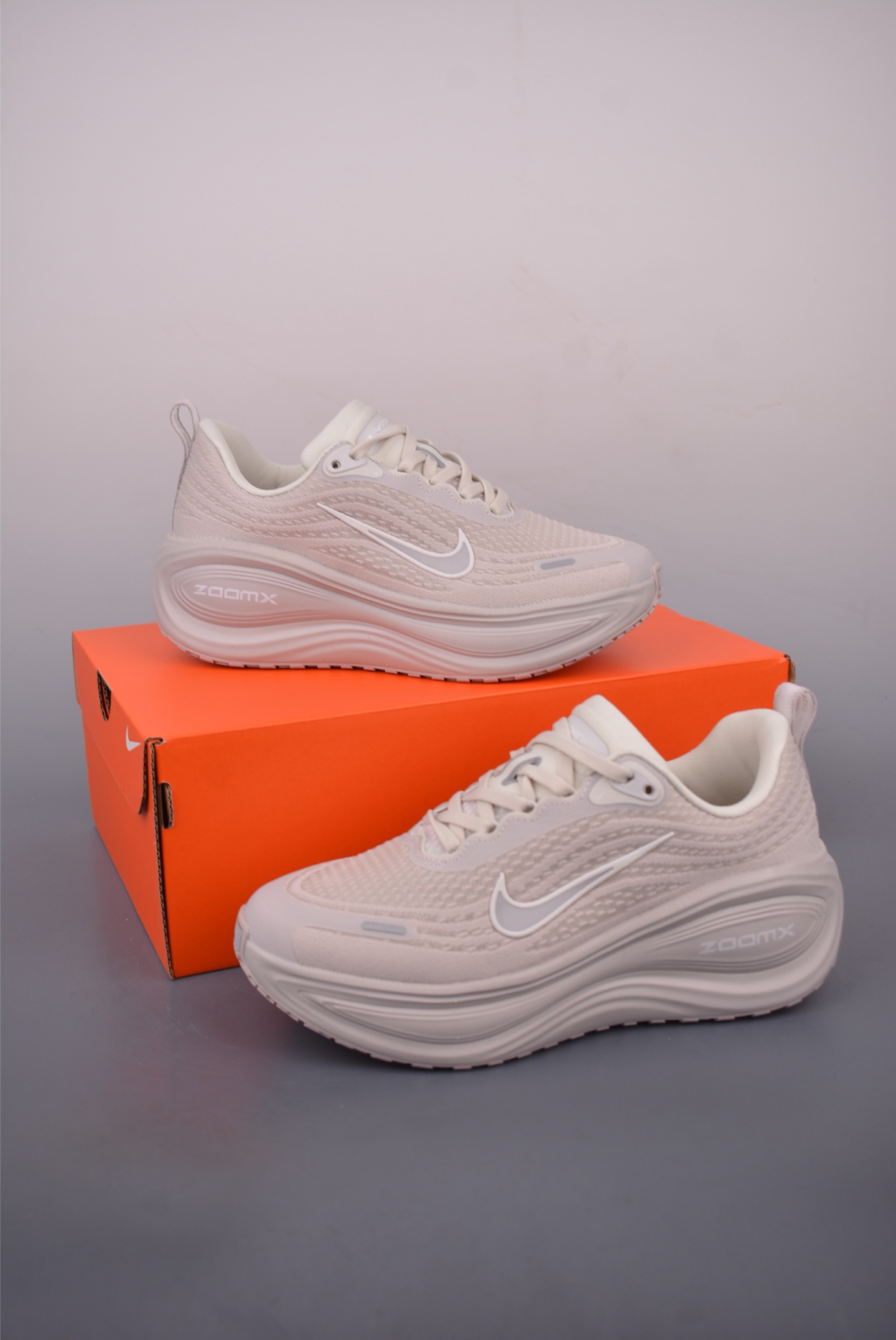 Nike Air Zoom Vomero Plus Running Shoes - Advanced Tech, Ultimate Comfort 6 i1758133137373 355 0 4