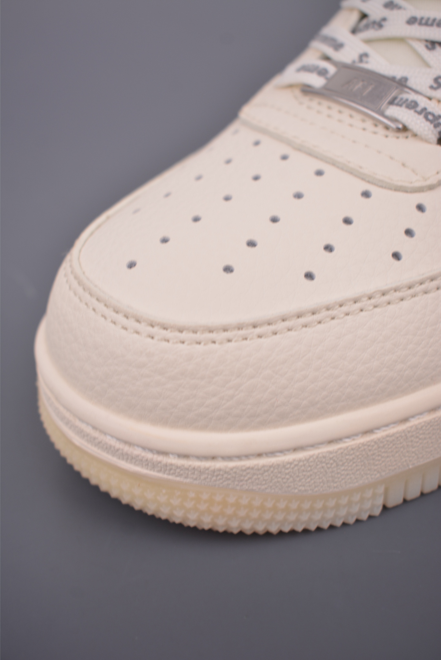 Nike Air Force 1 Low Supreme Collaboration - Premium Quality, Comfort 7 i1758133175997 6925 0 5