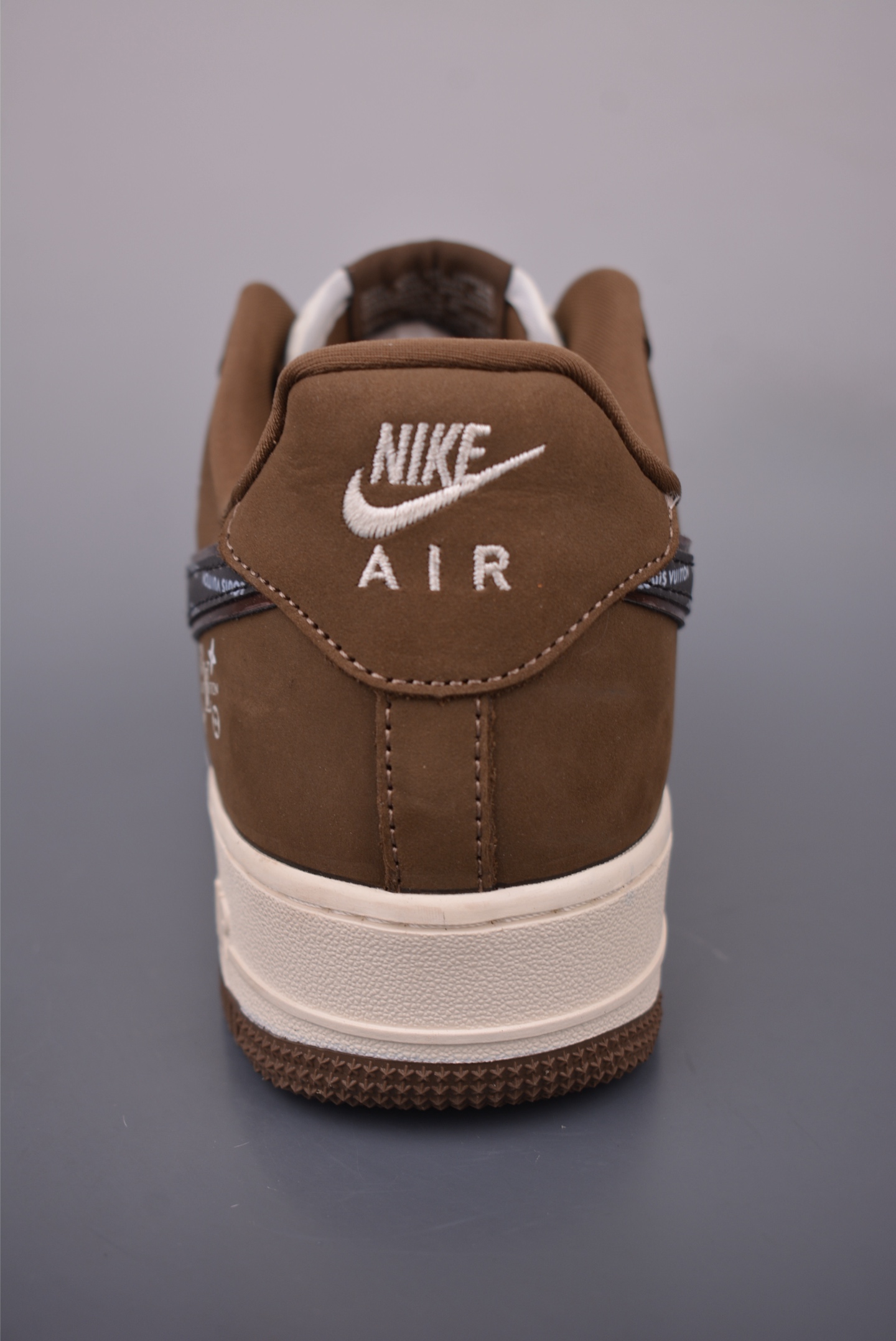 Nike Air Force 1 Low Louis Vuitton Sneakers Brown Leather Honeycomb Cushioned 5 i1758133231062 2403 0 3