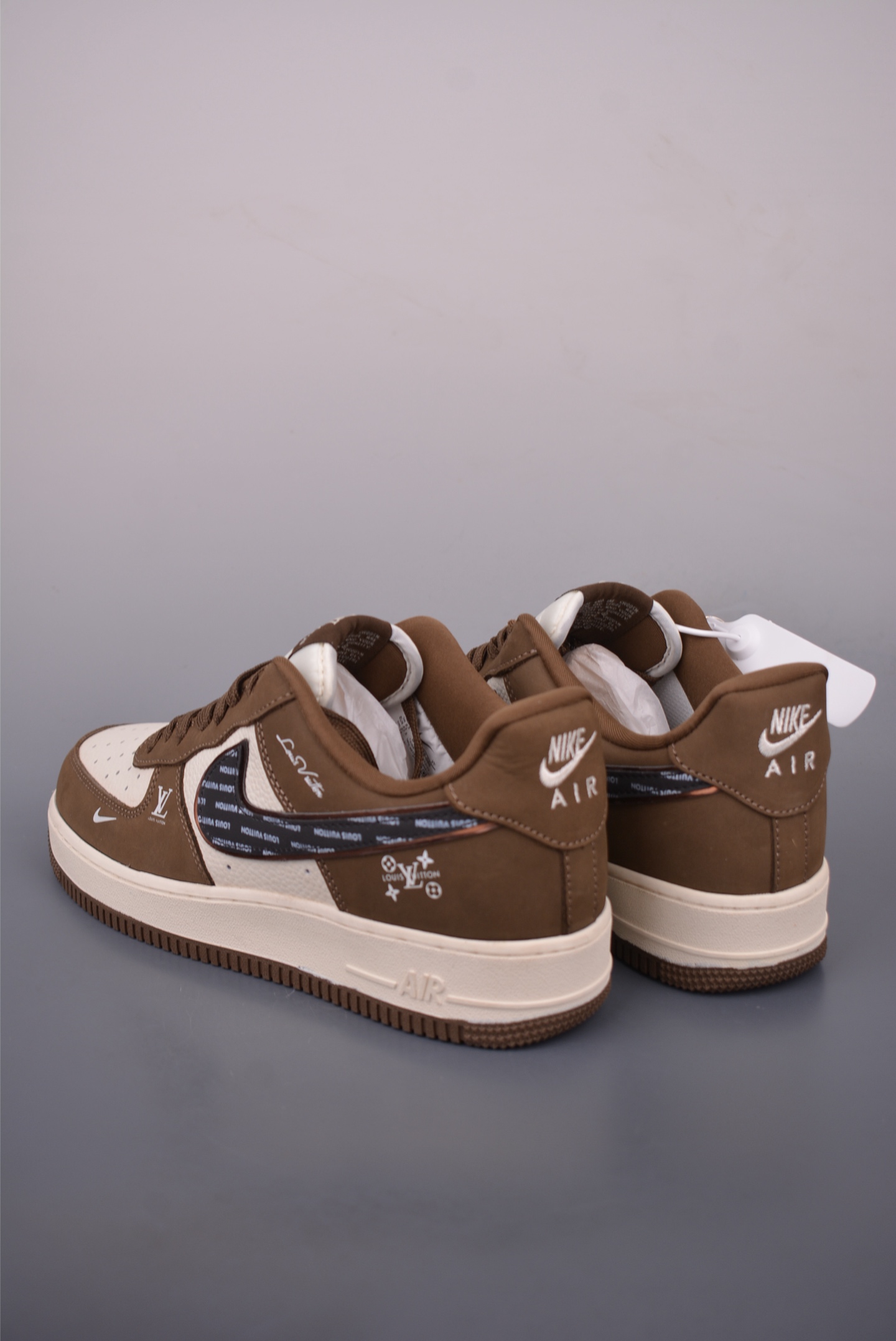 Nike Air Force 1 Low Louis Vuitton Sneakers Brown Leather Honeycomb Cushioned 3 i1758133234483 8765 0 1