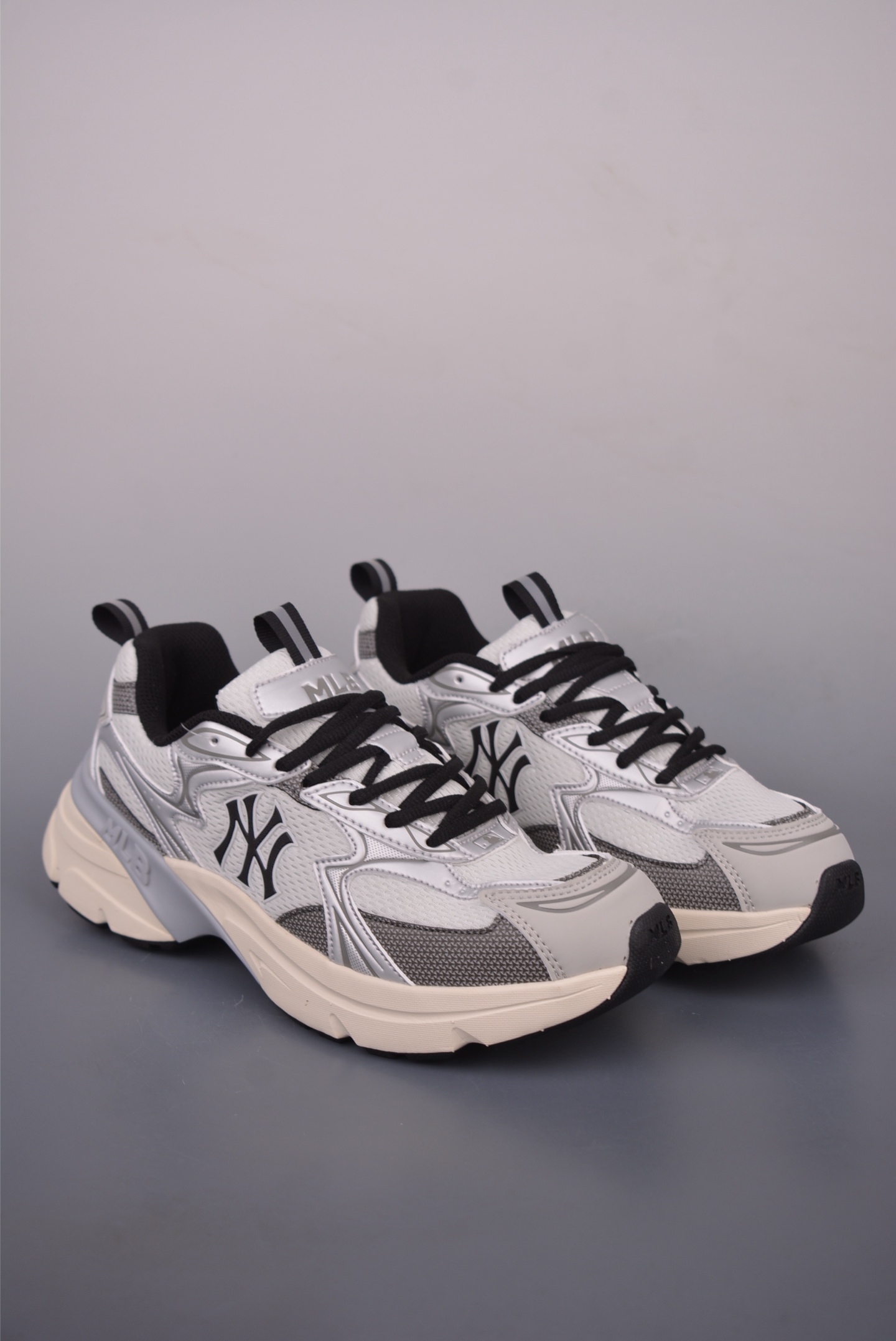 MLB Curve Runner Mono Mesh New York Yankees Chunky Sneakers - Fashionable & Comfy 1 i1758236477355 6842 0 0