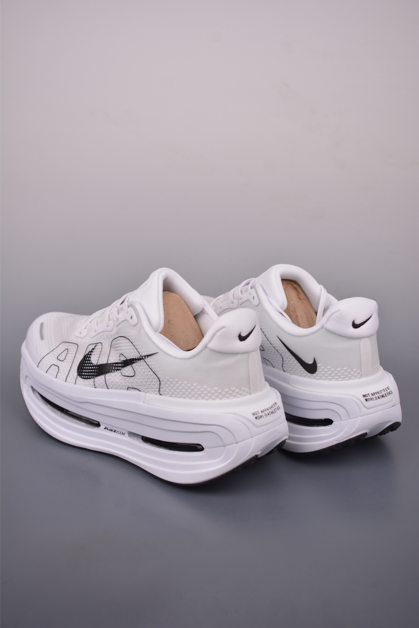 Nike Vomero Premium Air Cushion Running Shoes - Comfort, Style, and Durability 2 i1758236518002 6319 0 1