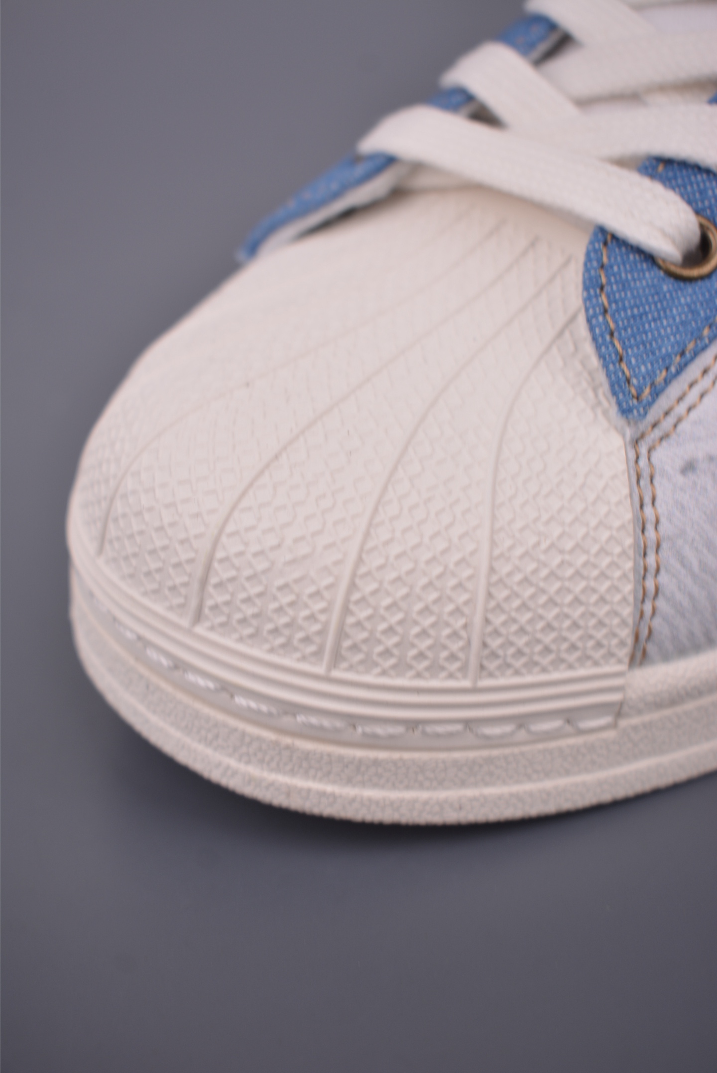 Adidas Originals Superstar 2.0: Classic Style with a Modern Twist 6 i1758236550610 6937 0 5