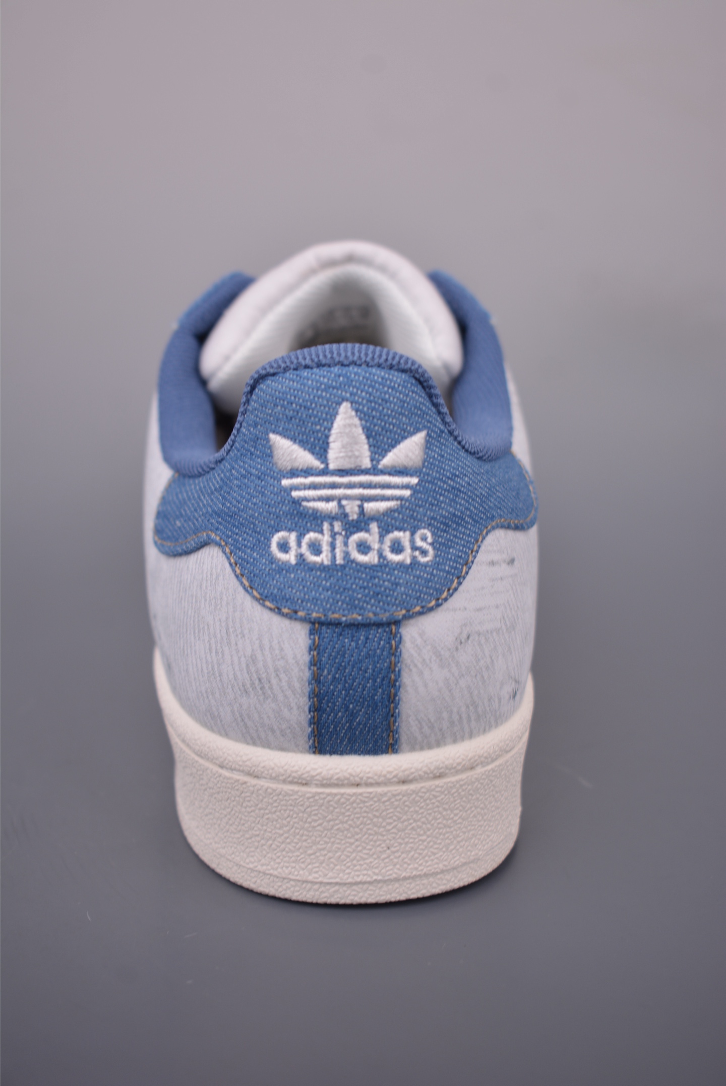 Adidas Originals Superstar 2.0: Classic Style with a Modern Twist 4 i1758236552452 6583 0 3