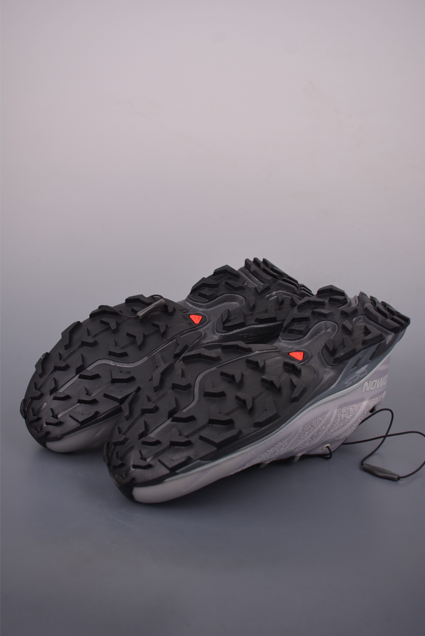 Salomon XT-6 Retro Trail Running Shoes - Outdoor Performance & Street Style 4 i1758236641974 6386 0 2