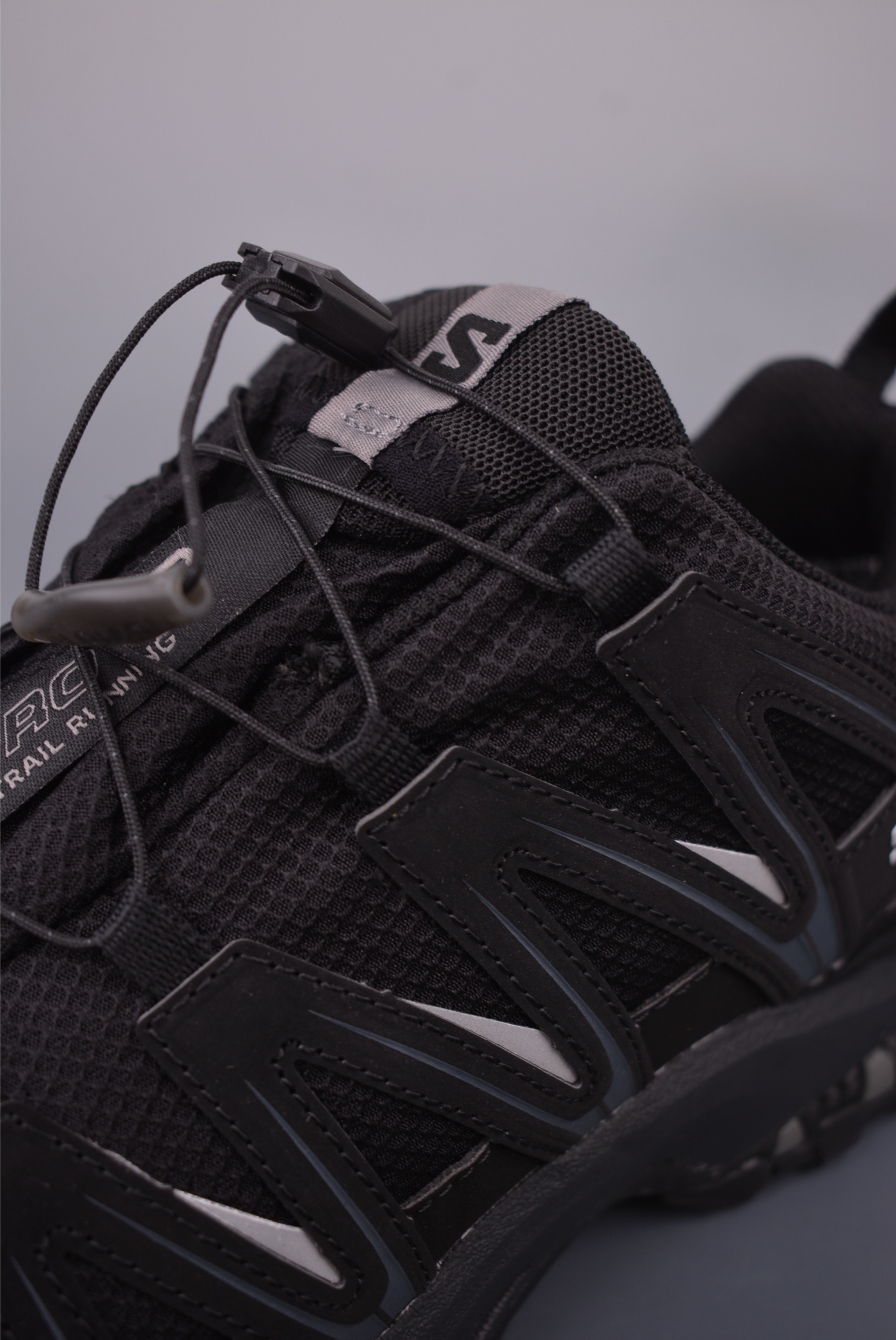 Salomon XT-6 Retro Trail Running Shoes - Outdoor Performance & Street Style 8 i1758236662874 4608 0 6