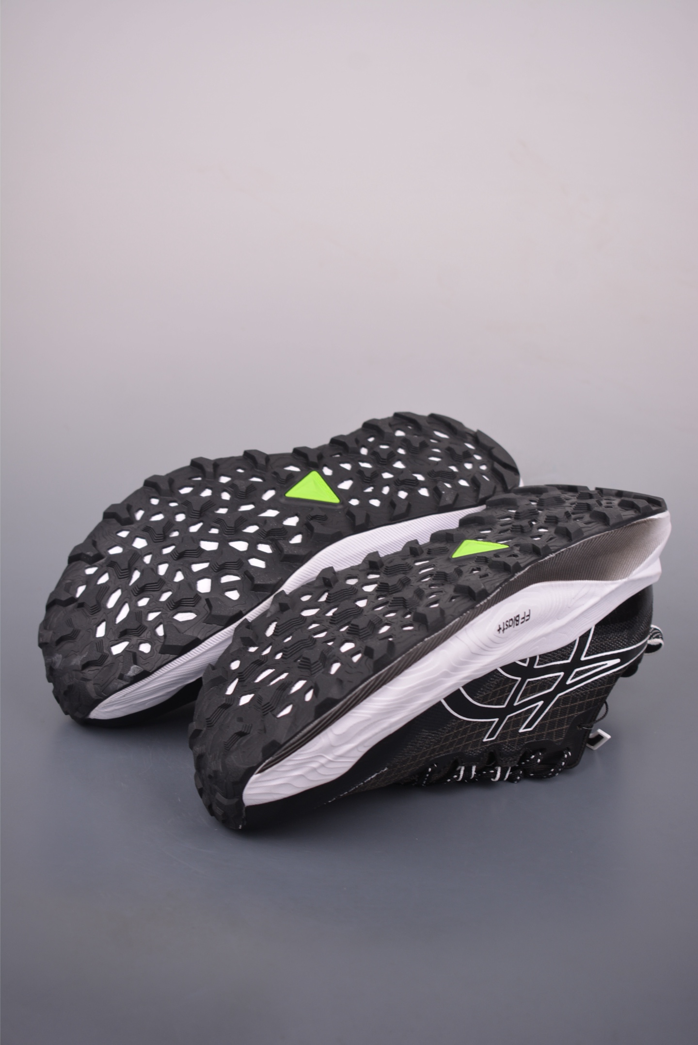 Asics Gel-Trabuco Max 3: Breathable, Cushioned, and Durable Running Shoes 4 i1758239880263 549 0 2