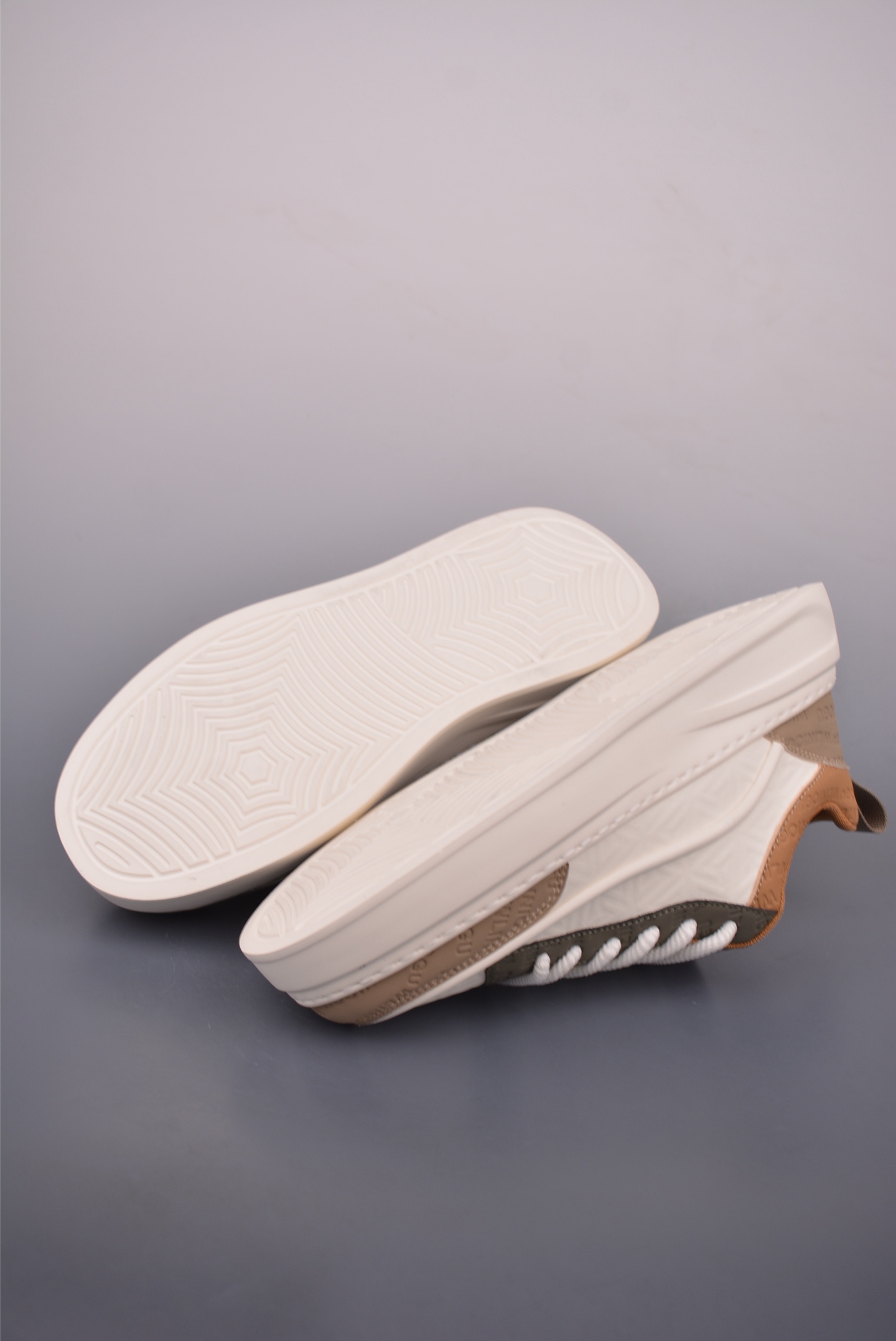 Dior CD1 Low-Top Mesh Sneakers with 'Dior' Logo - Stylish & Comfortable 4 i1758240040158 7688 0 2