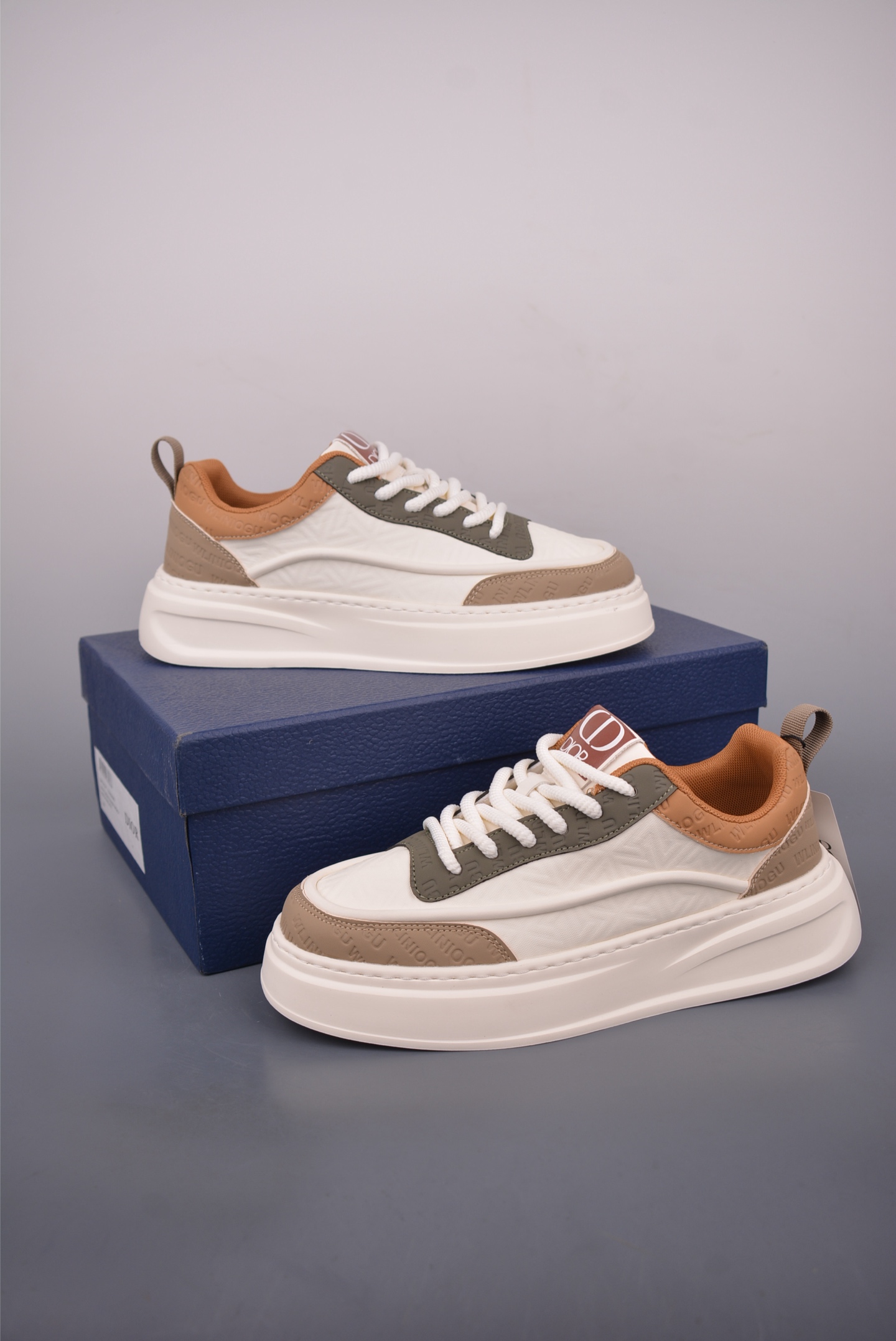 Dior CD1 Low-Top Mesh Sneakers with 'Dior' Logo - Stylish & Comfortable 6 i1758240040167 857 0 4