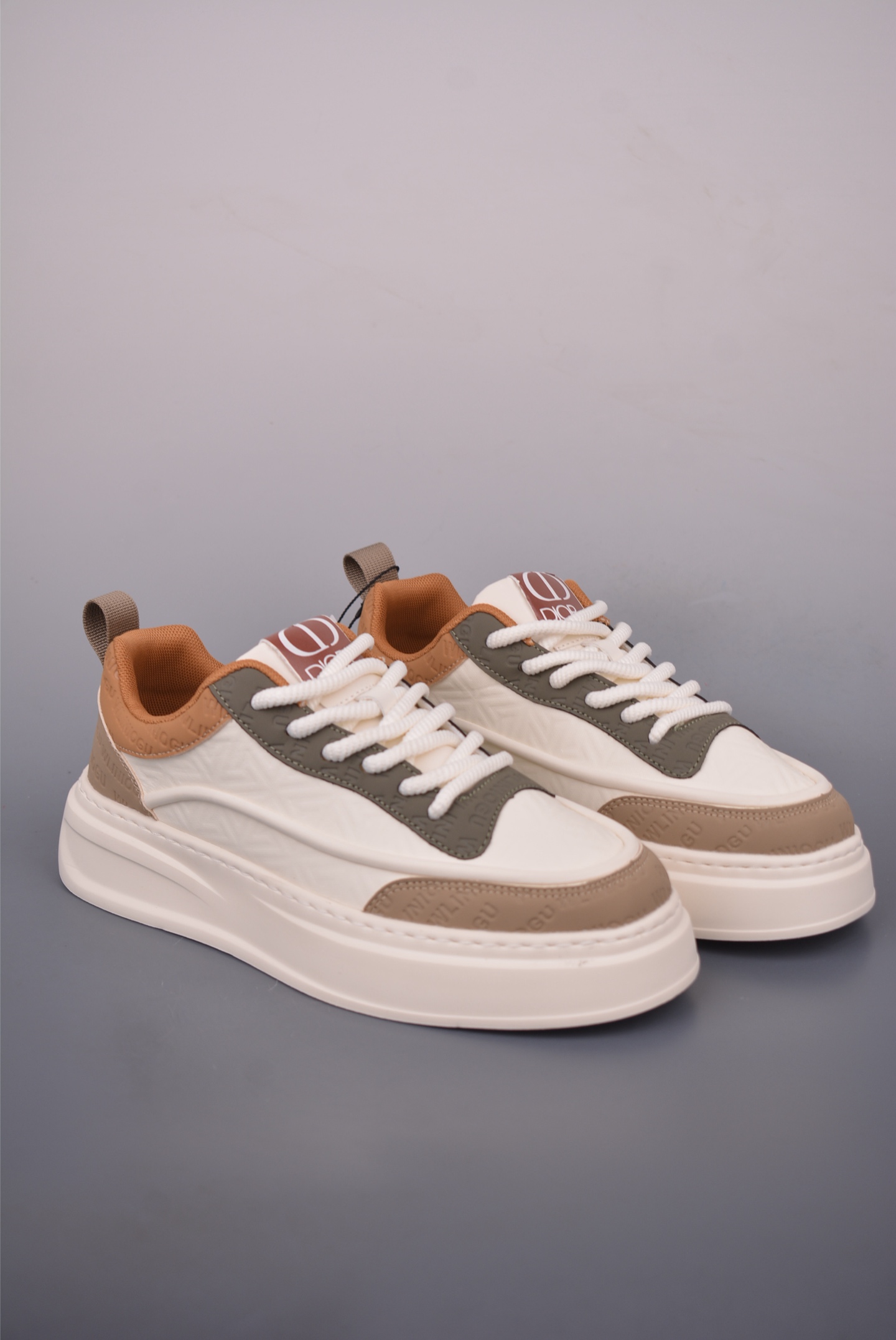Dior CD1 Low-Top Mesh Sneakers with 'Dior' Logo - Stylish & Comfortable 2 i1758240047101 1173 0 0