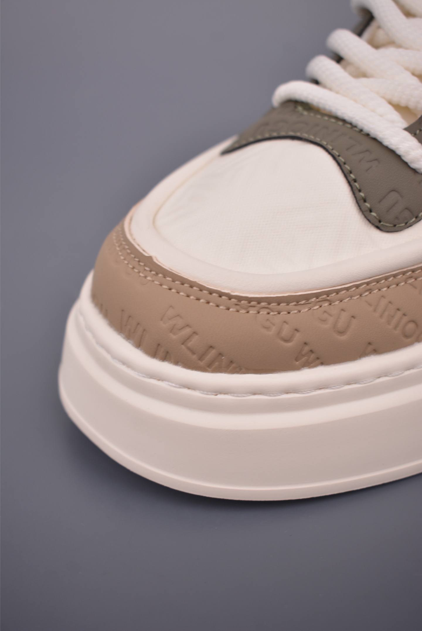 Dior CD1 Low-Top Mesh Sneakers with 'Dior' Logo - Stylish & Comfortable 7 i1758240049307 2941 0 5