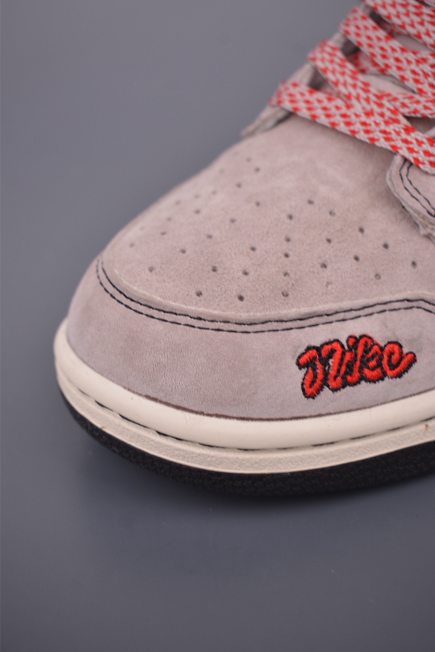 Nike SB Dunk Low Supreme Collaboration - Premium Quality & Comfort 6 i1758240772405 5098 0 5