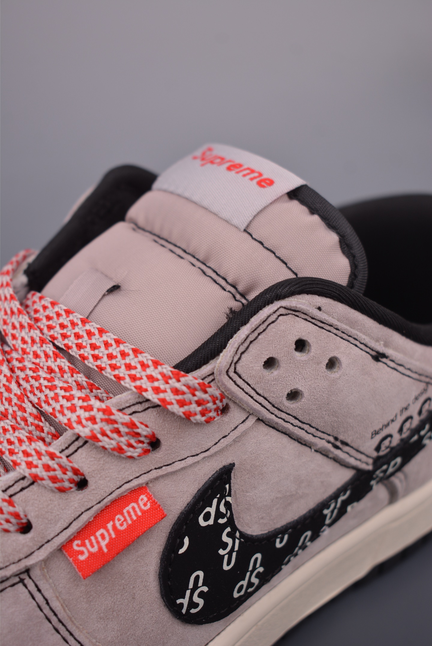 Nike SB Dunk Low Supreme Collaboration - Premium Quality & Comfort 7 i1758240772449 4978 0 6