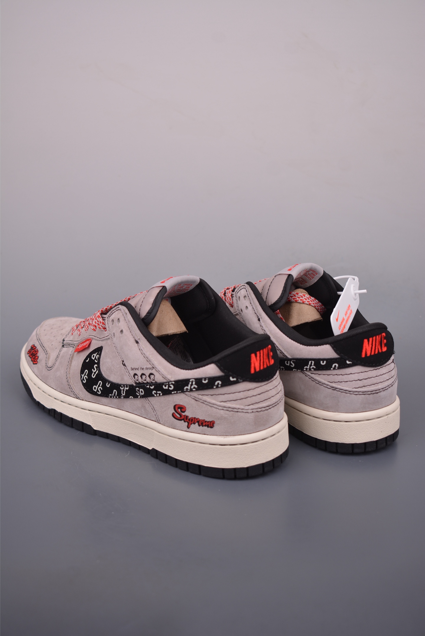 Nike SB Dunk Low Supreme Collaboration - Premium Quality & Comfort 2 i1758240774207 7885 0 1