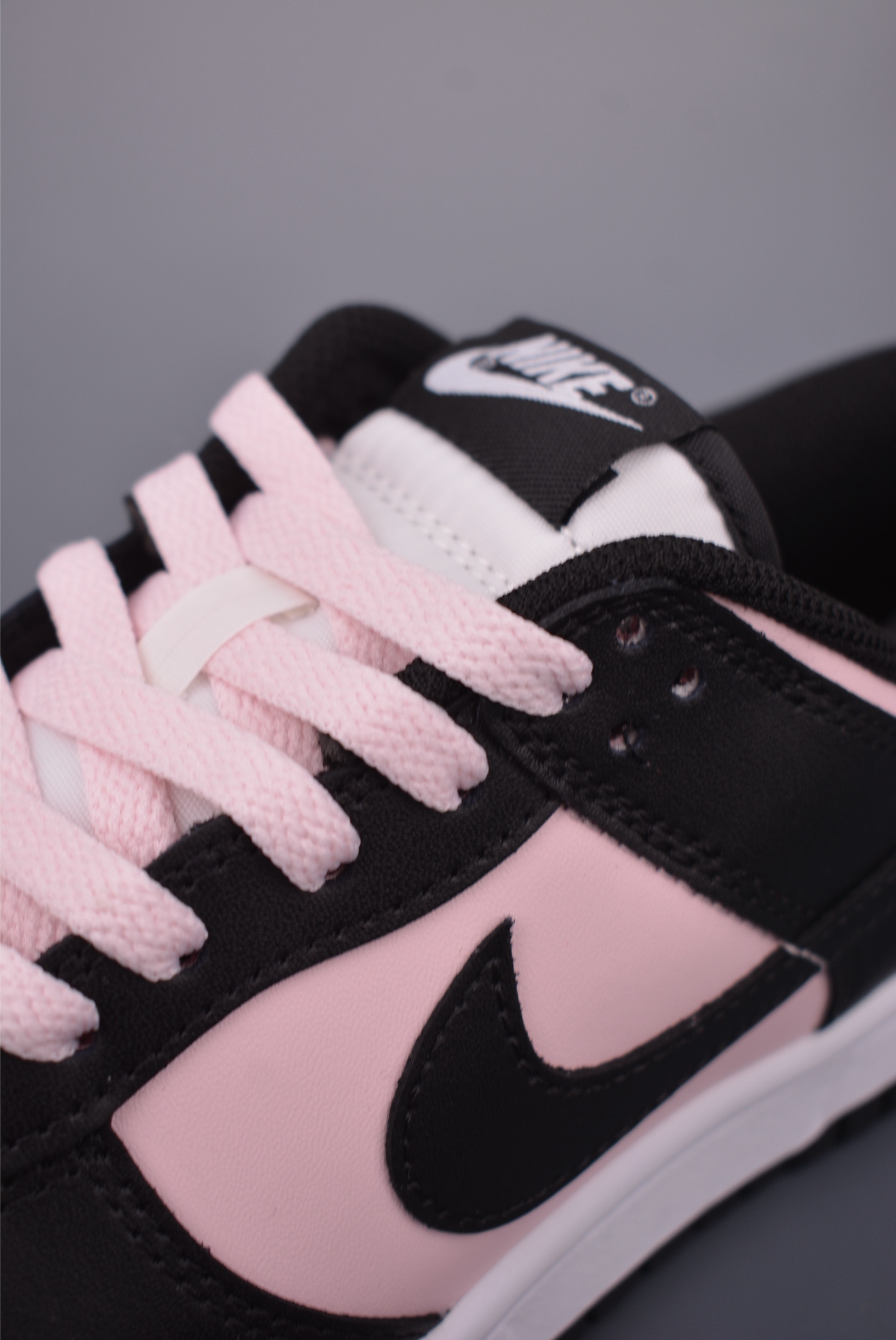 220 Nike SB Dunk Low 黑粉 DD1391-100