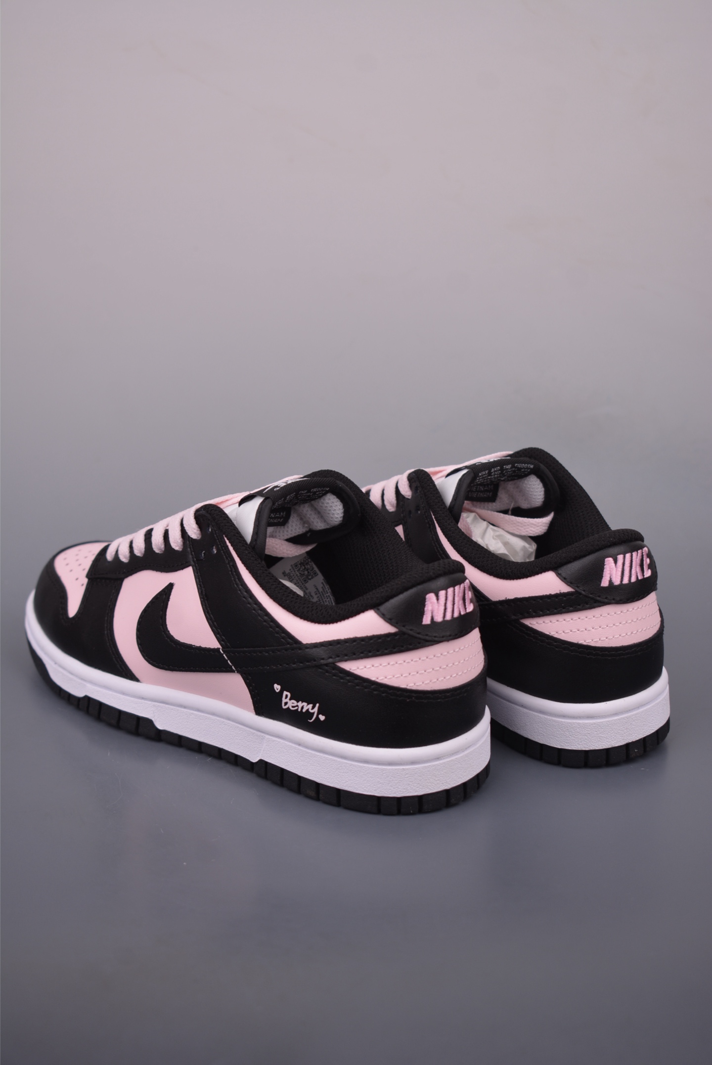 220 Nike SB Dunk Low 黑粉 DD1391-100