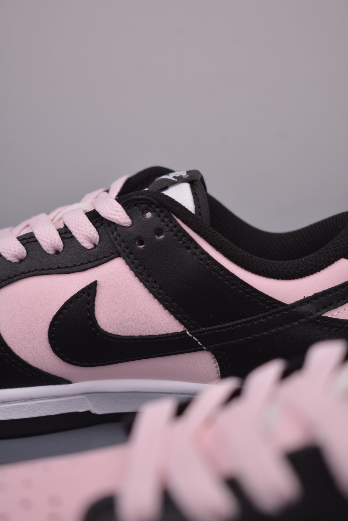 220 Nike SB Dunk Low 黑粉 DD1391-100