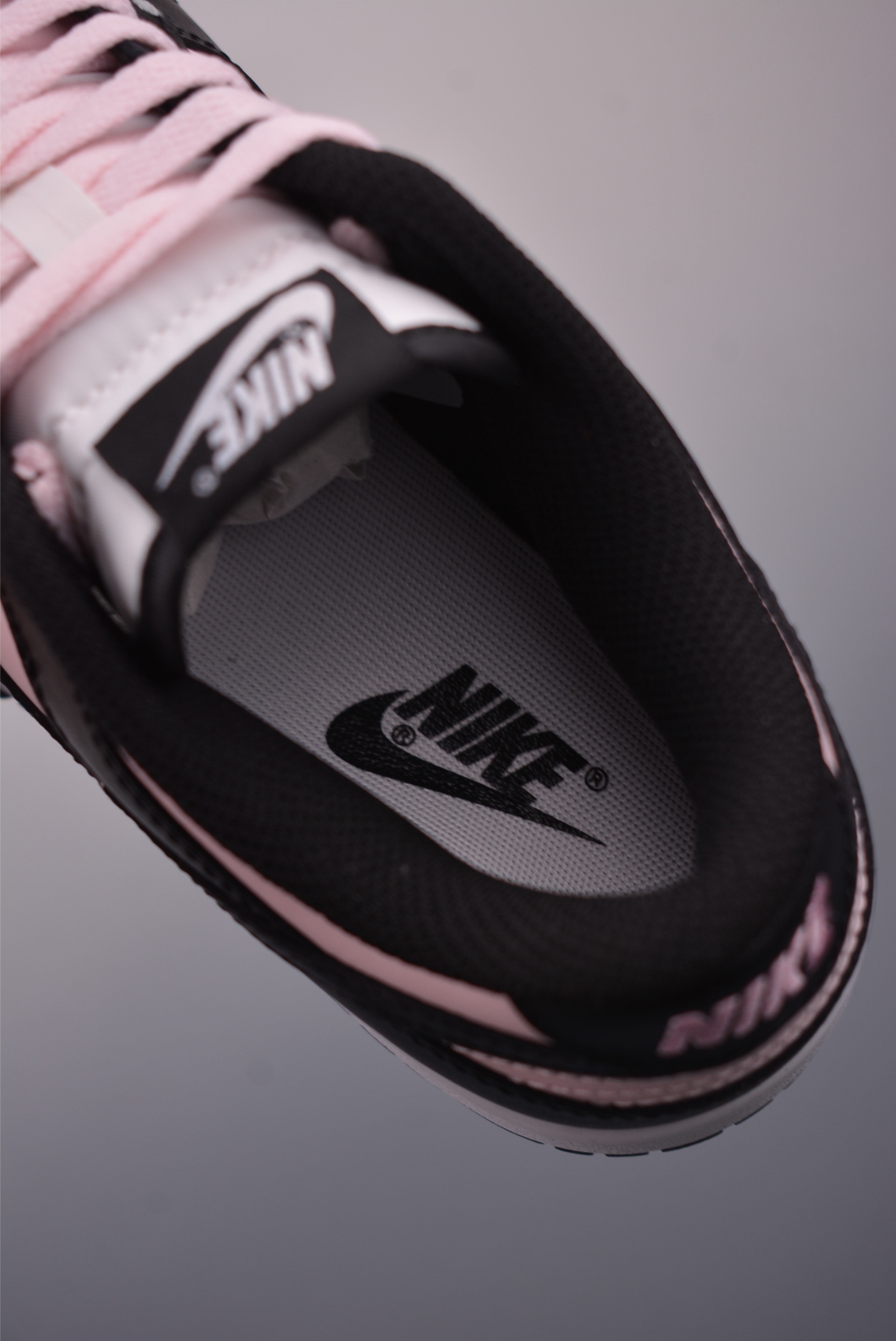 220 Nike SB Dunk Low 黑粉 DD1391-100