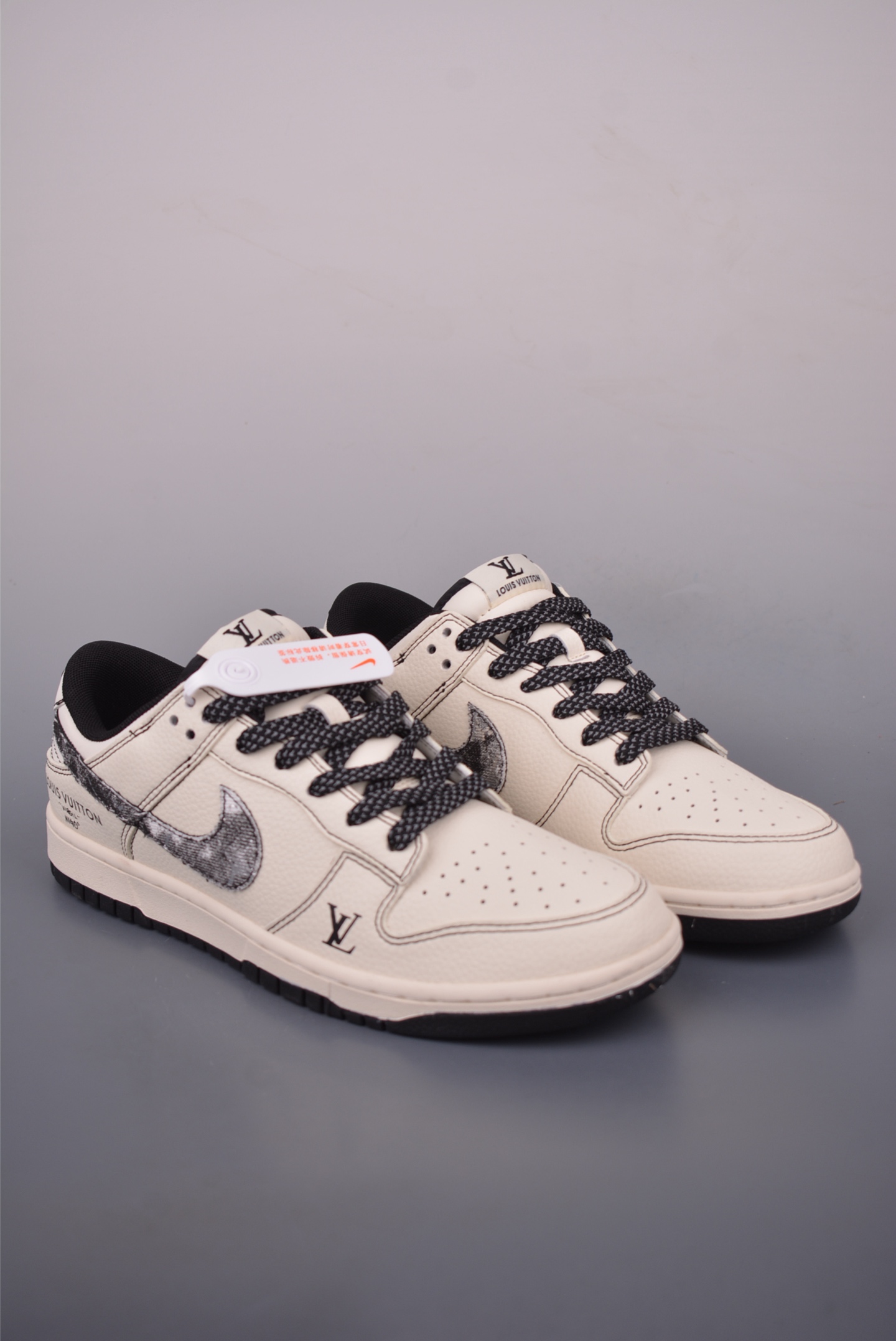 Nike SB Dunk Low Louis Vuitton Cream Leather Sneakers - Premium Quality 2 i1758240856277 3732 0 0