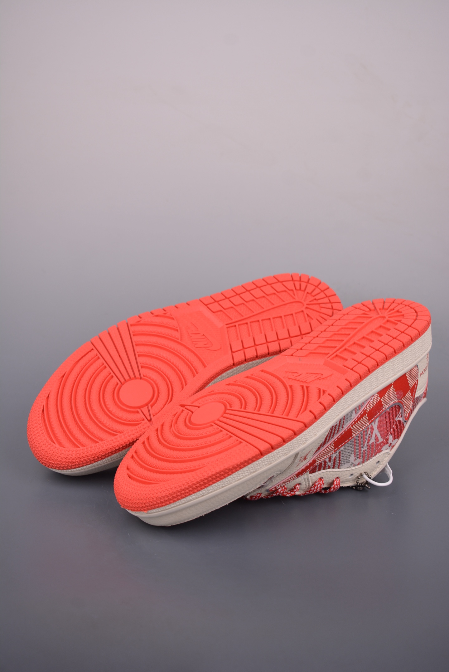 Louis Vuitton x Air Jordan 1 Low: Red Monogram Sneakers 4 i1758240904304 1410 0 2
