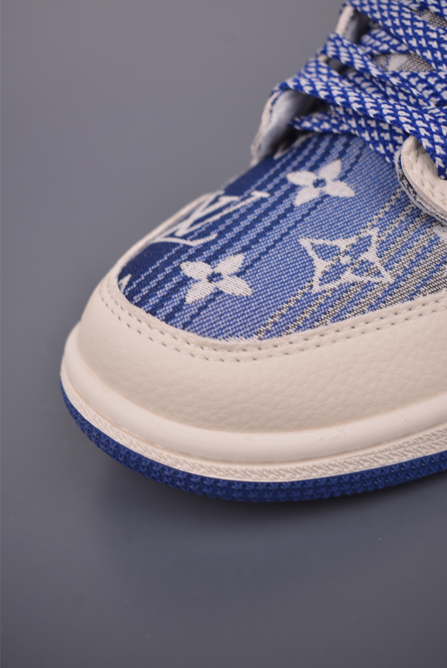 Louis Vuitton x Air Jordan 1 Low - Limited Edition Designer Sneakers 6 i1758240929402 6612 0 5