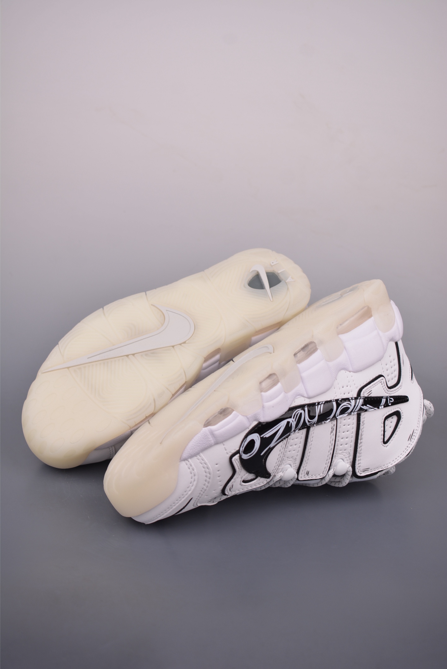 Air More Uptempo 白黑涂鸦 DQ5014-100 Air More Uptempo 白黑涂鸦 DQ5014-100