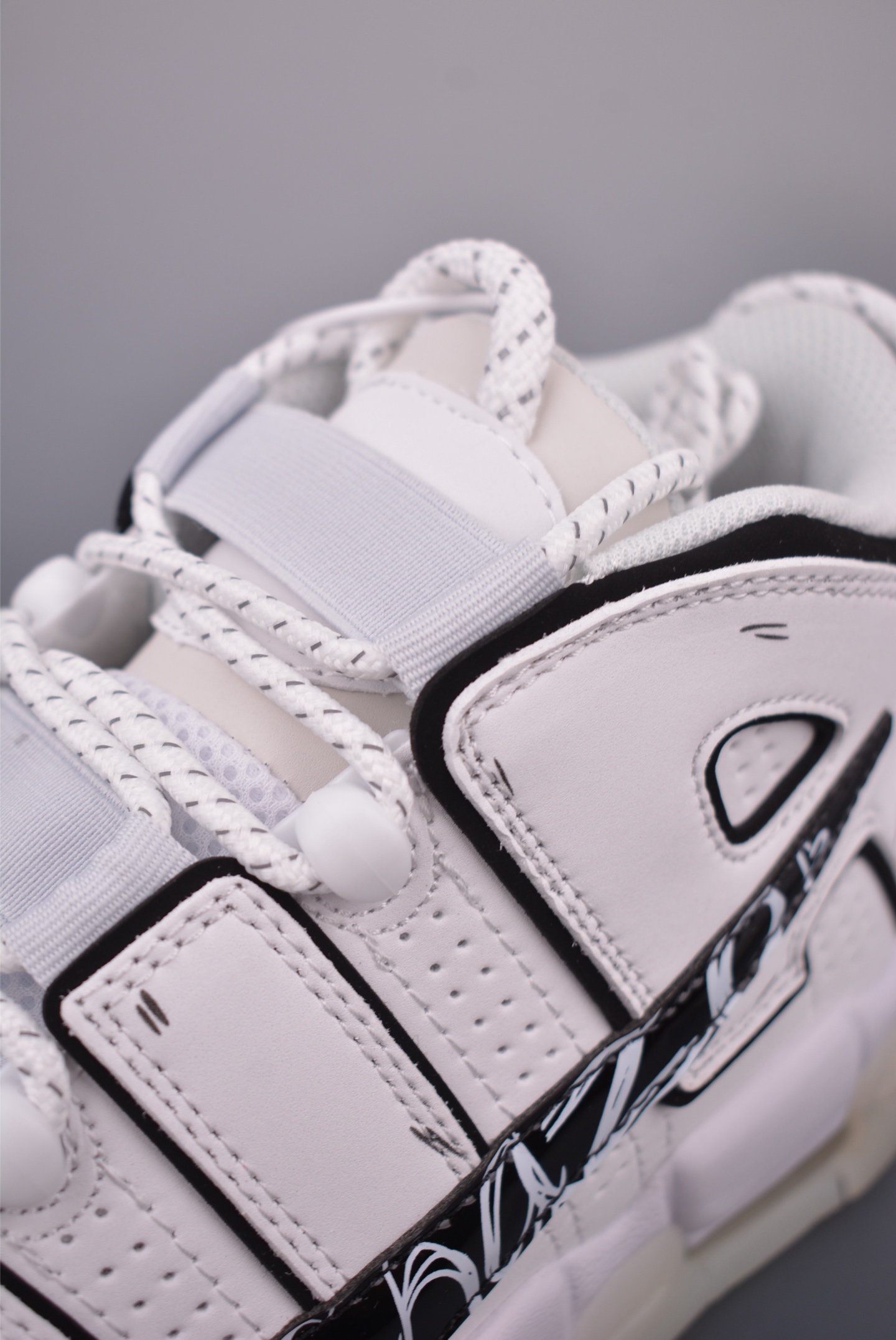 Air More Uptempo 白黑涂鸦 DQ5014-100 Air More Uptempo 白黑涂鸦 DQ5014-100