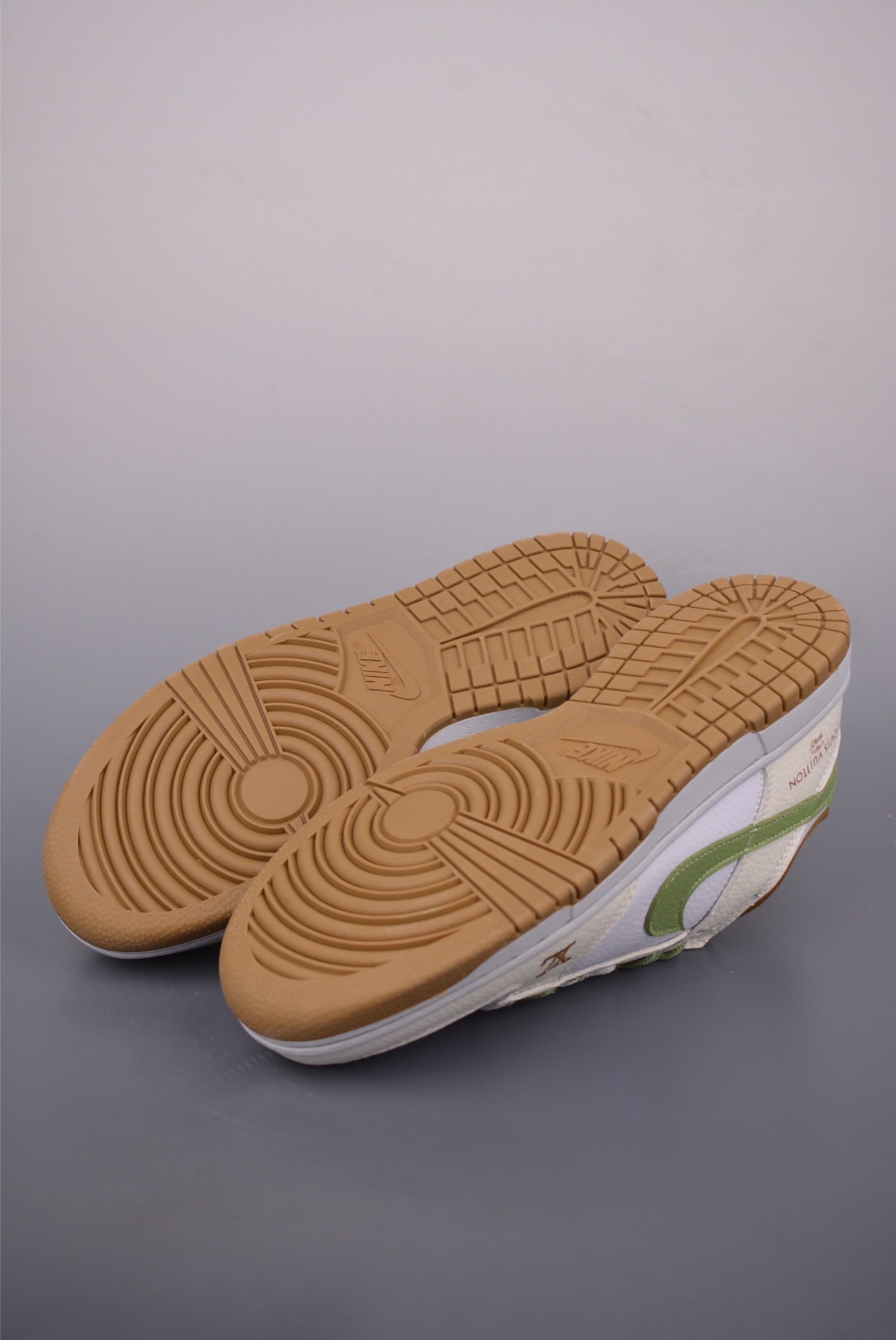 Nike SB Dunk Low LV联名 SC0601476