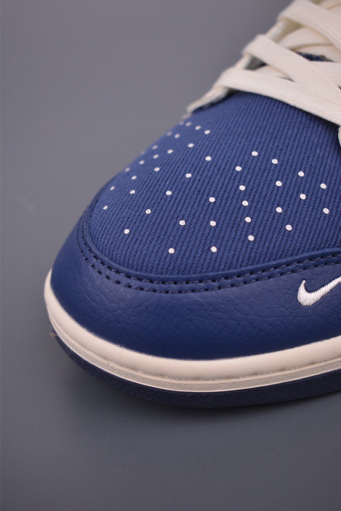 280 Nike SB Dunk Low 巴黎世家联名 XD1588-230