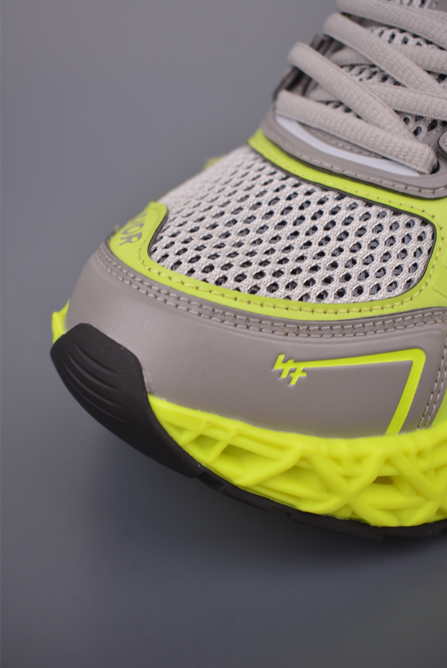 350 Dior x Kaws迪奥 联名款B35胶囊系列 镂空网面 3SN323ZCY