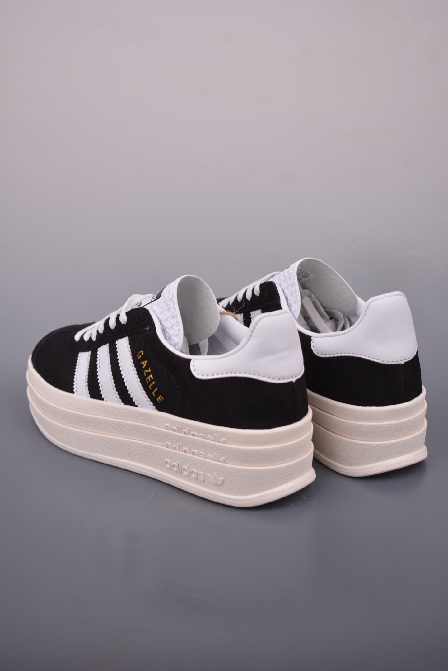Adidas Gazelle Bold Platform Sneakers - Iconic Style, Enhanced Comfort 3 i1758412876583 7977 0 1