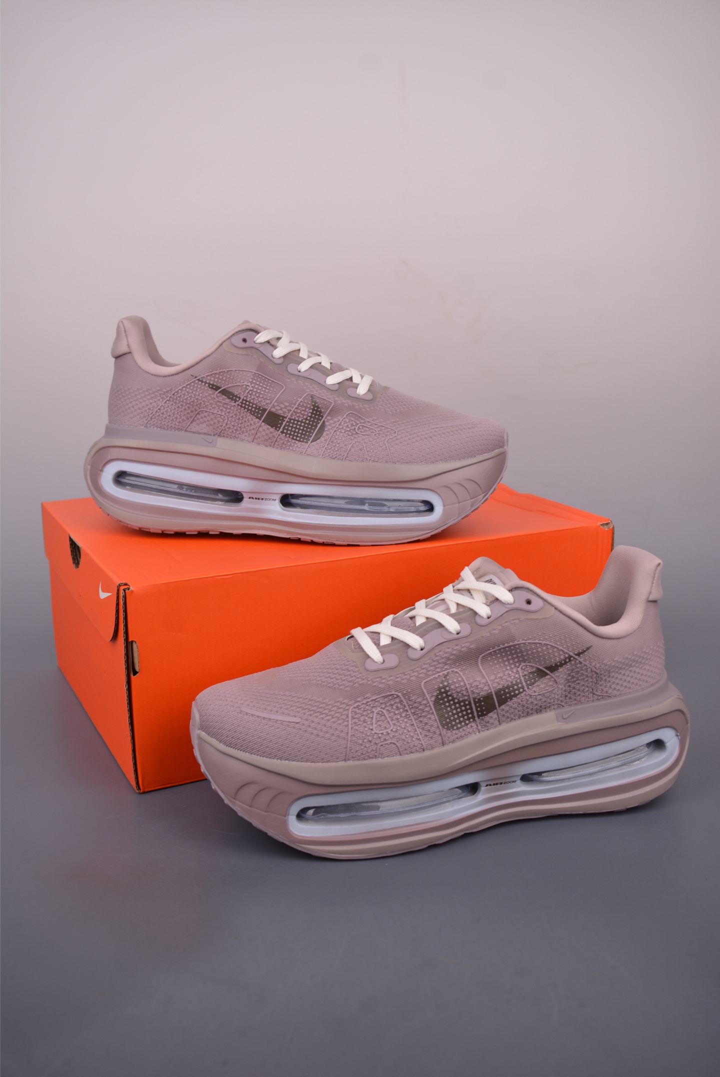 Nike Vomero Premium Air Cushion Running Shoes - Comfort, Style, and Performance 5 i1758413139799 6658 0 4