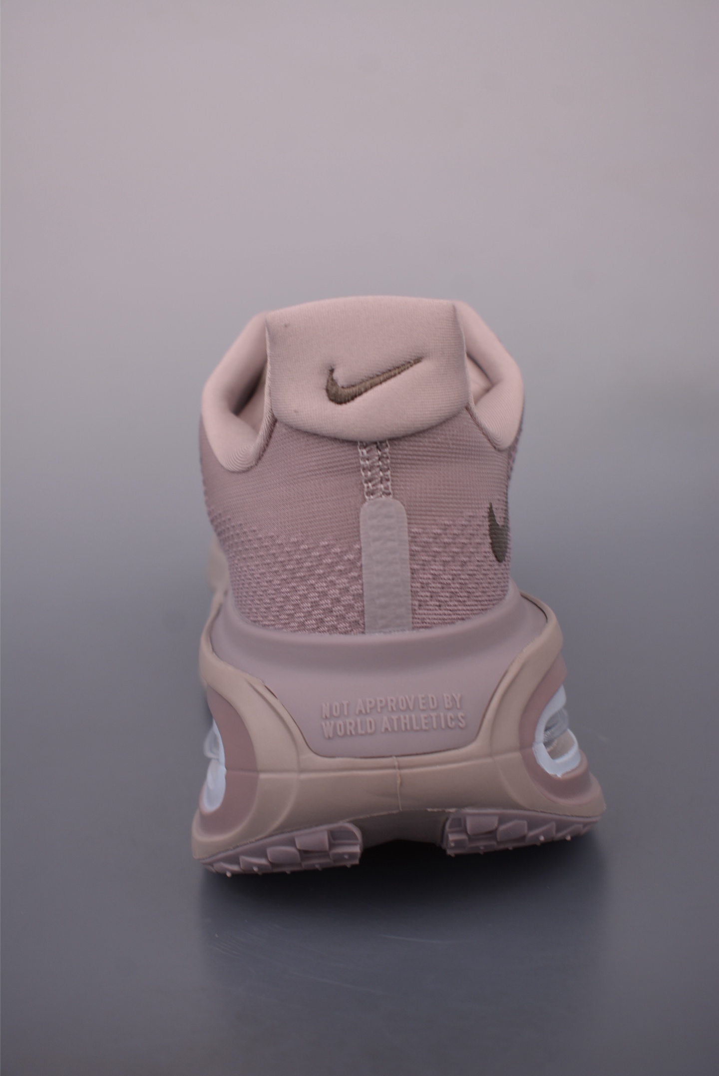 Nike Vomero Premium Air Cushion Running Shoes - Comfort, Style, and Performance 4 i1758413139810 2238 0 3