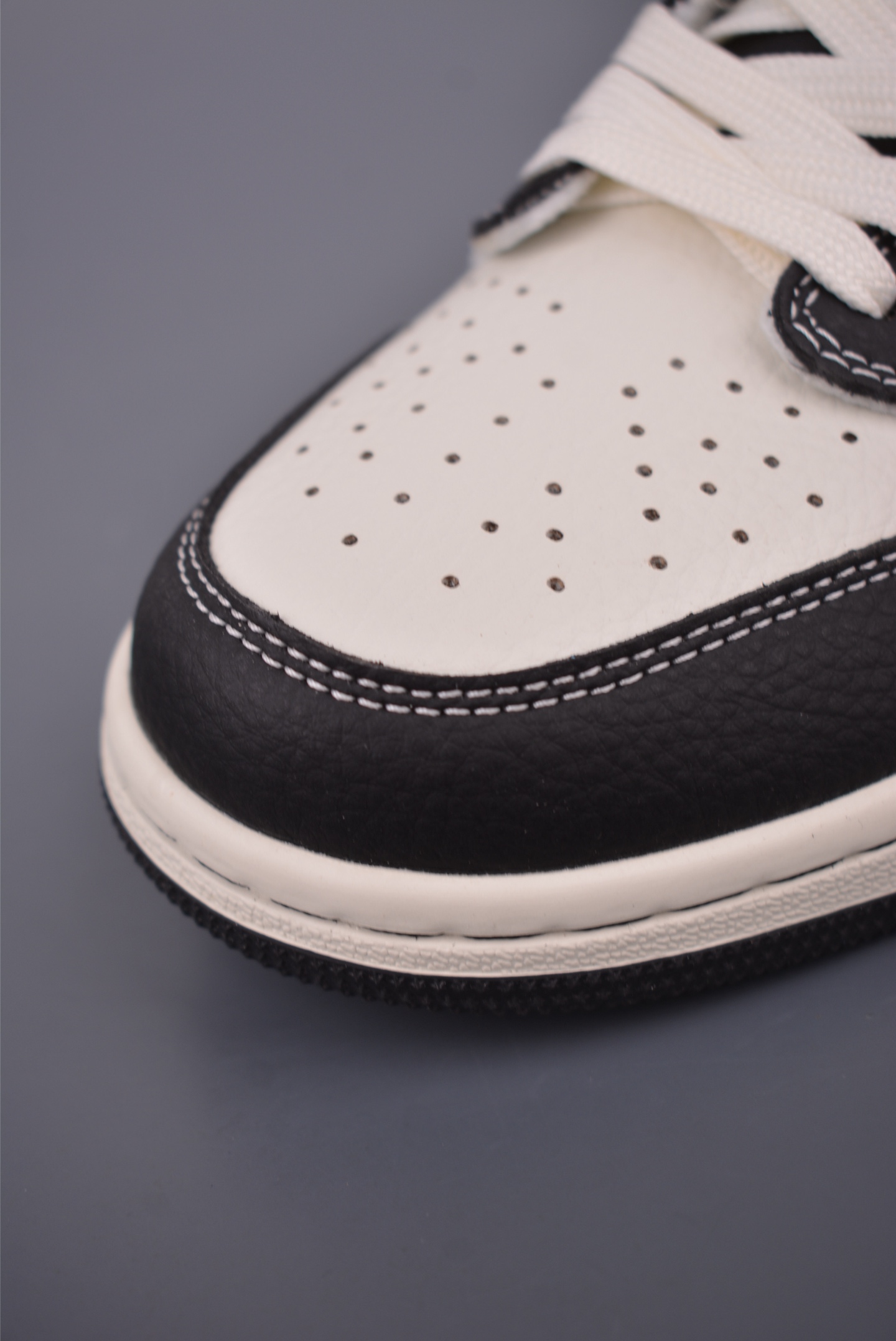 Fragment x Travis Scott x LV Air Jordan 1 Low 三方联名倒钩 SC0601-052