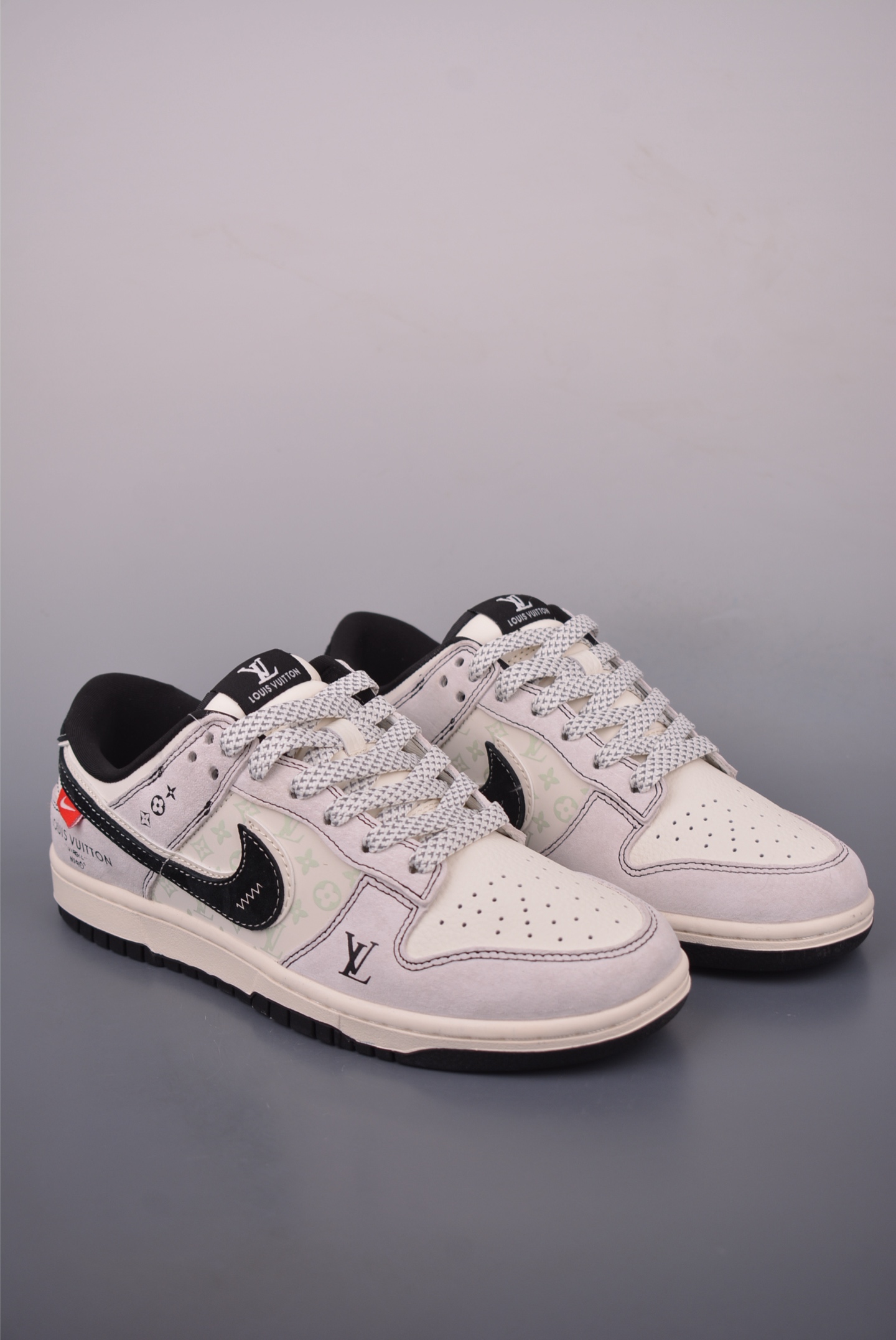 Nike SB Dunk Low Louis Vuitton Collaboration Premium Quality Sneakers 2 i1758413380107 3072 0 0