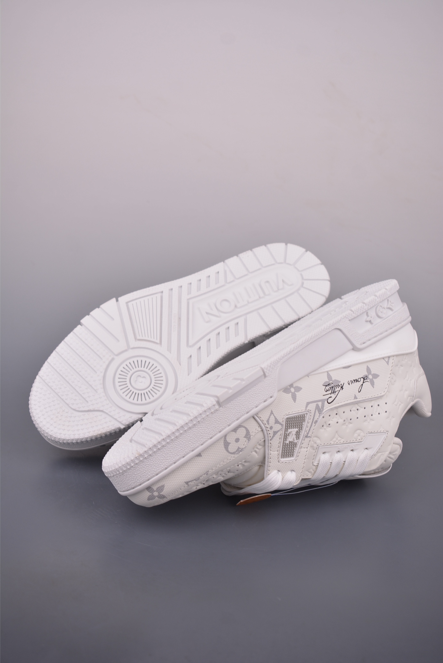 Louis Vuitton Trainer Sneaker White Leather Limited Edition Design Shoes 4 i1758413433281 858 0 2