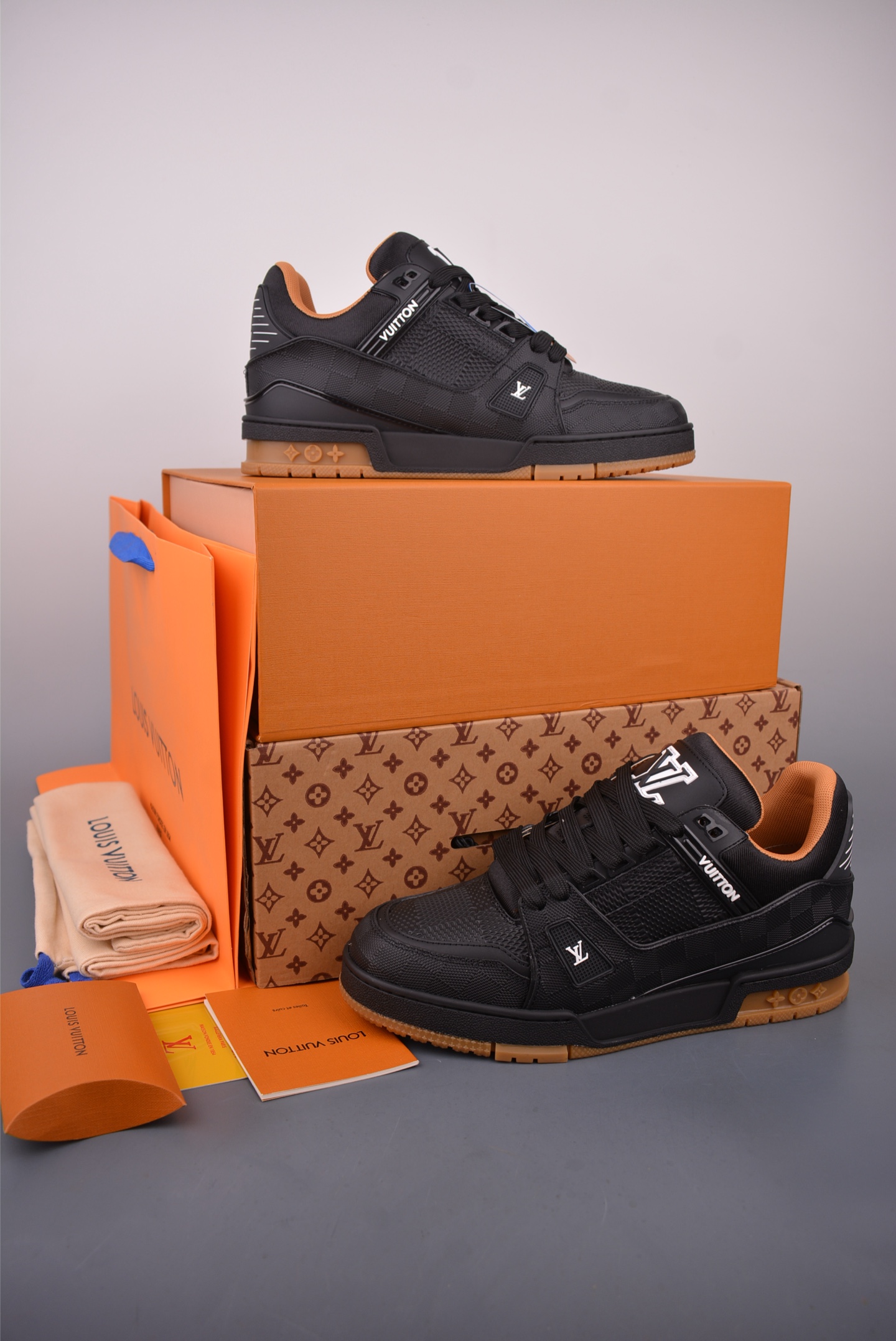 Louis Vuitton Trainer Sneaker 2021 Limited Edition Black Leather Size 35-46 6 i1758413460477 2320 0 4