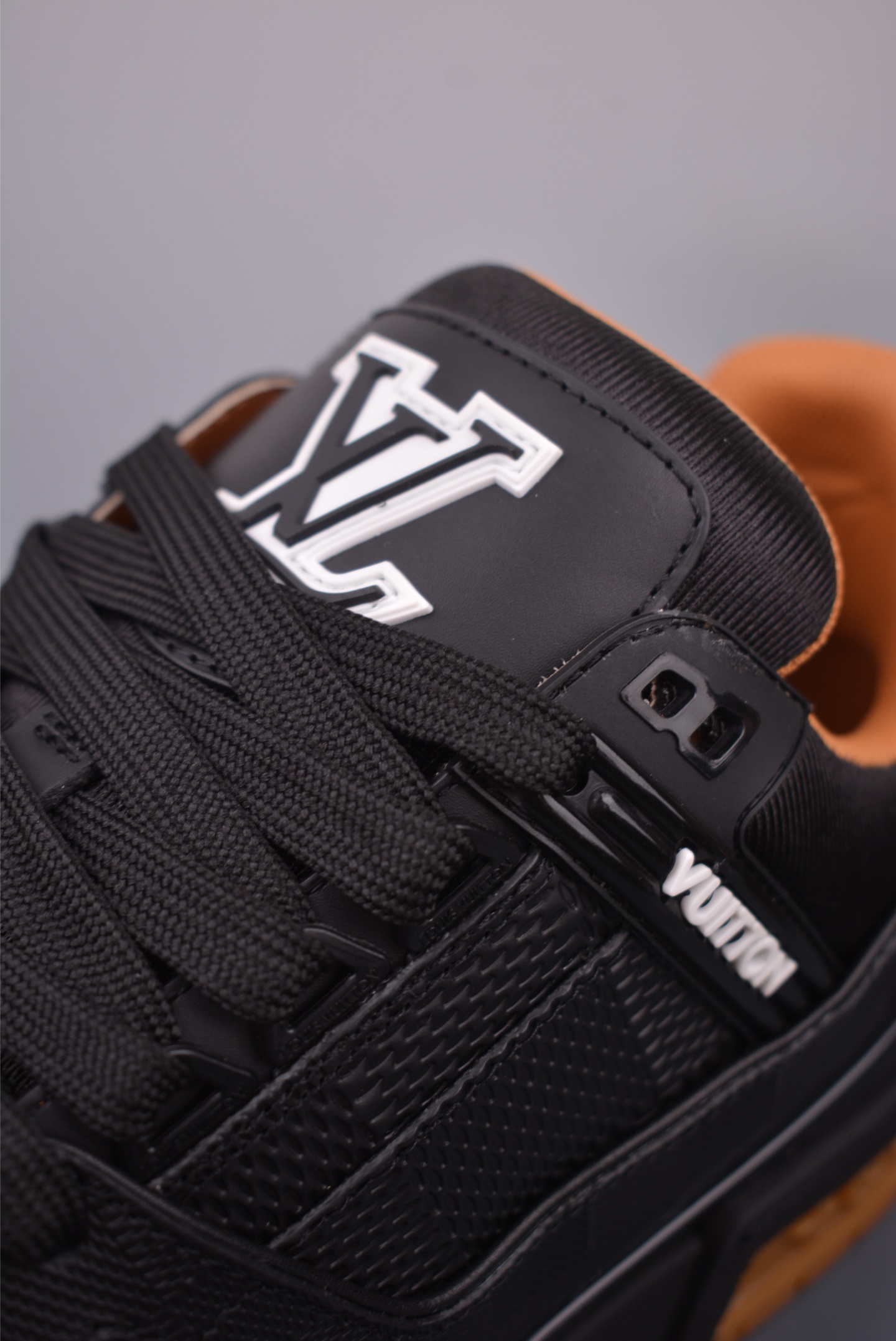 Louis Vuitton Trainer Sneaker 2021 Limited Edition Black Leather Size 35-46 8 i1758413463739 7699 0 6