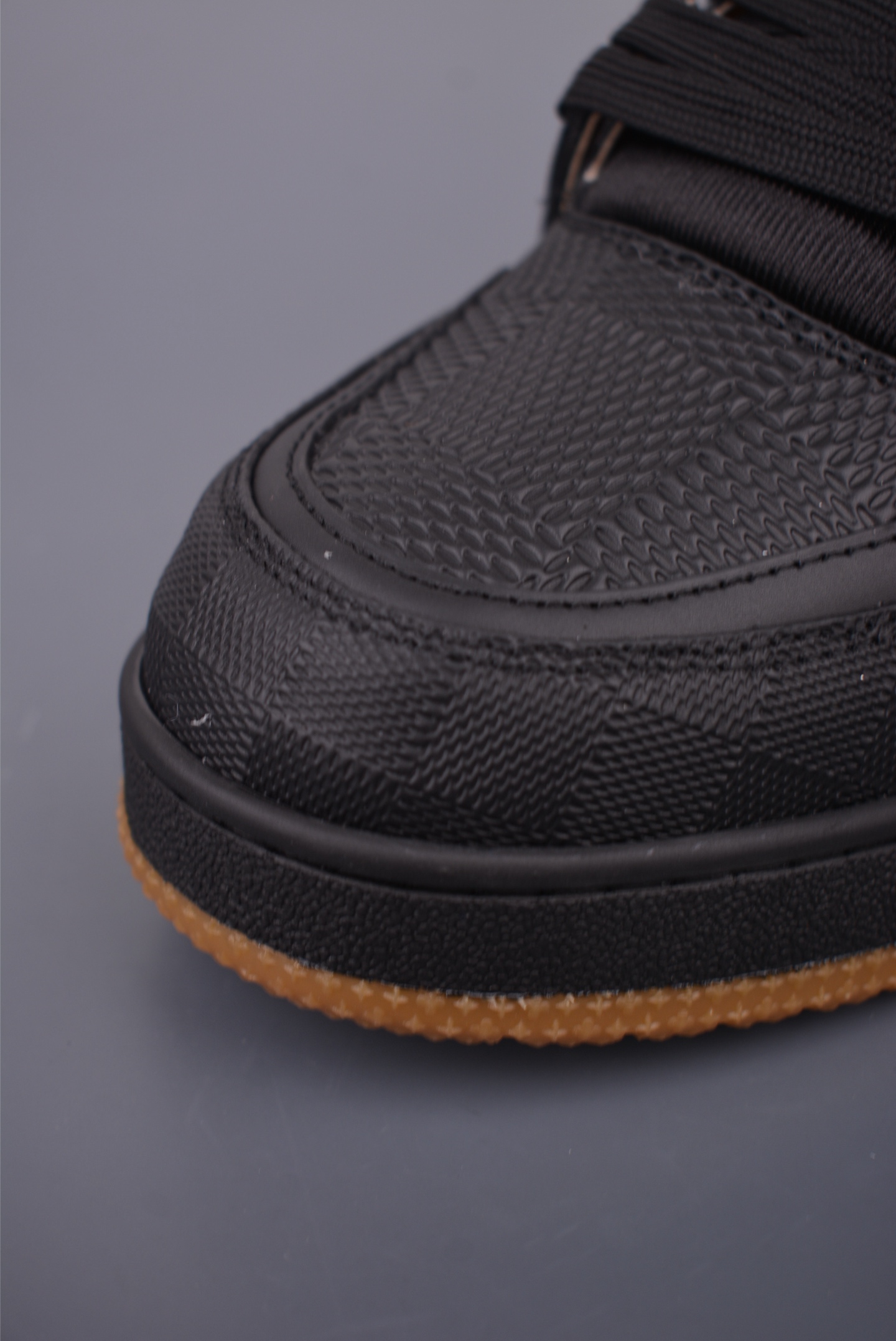 Louis Vuitton Trainer Sneaker 2021 Limited Edition Black Leather Size 35-46 7 i1758413463815 4220 0 5