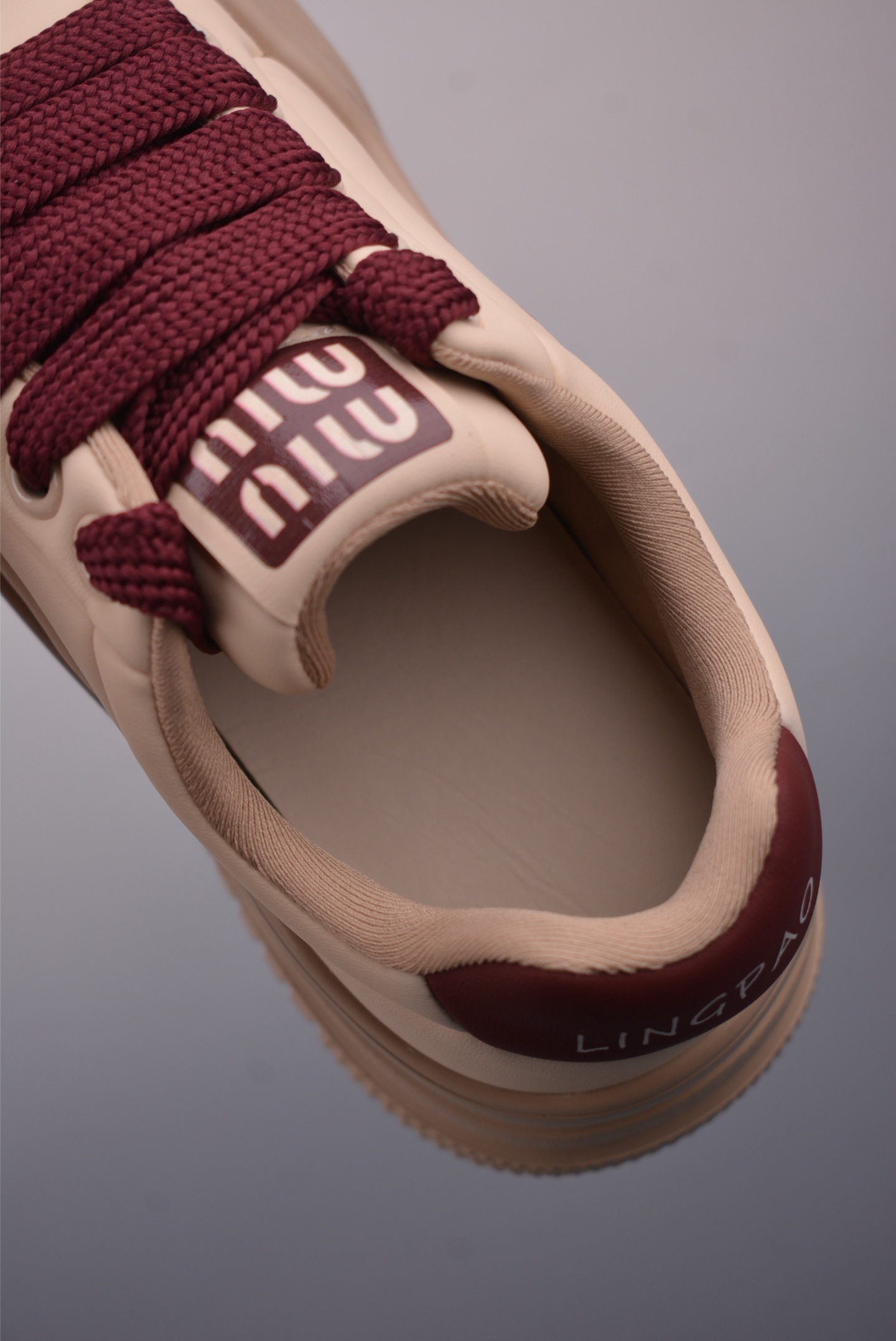 260 MIU MIU 缪缪 Sko A/S新款德训鞋 颜值担当火爆款 厚底老爹鞋 20250913