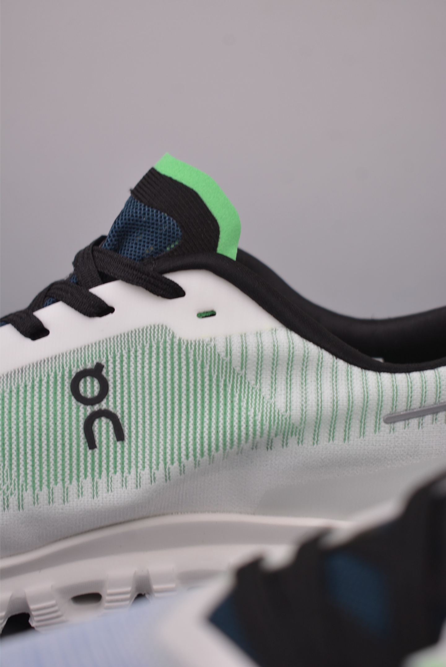 On Cloud 6 Push Running Shoes - Outdoor, Street Style, and Functional Design 9 i1758495160263 3631 0 7