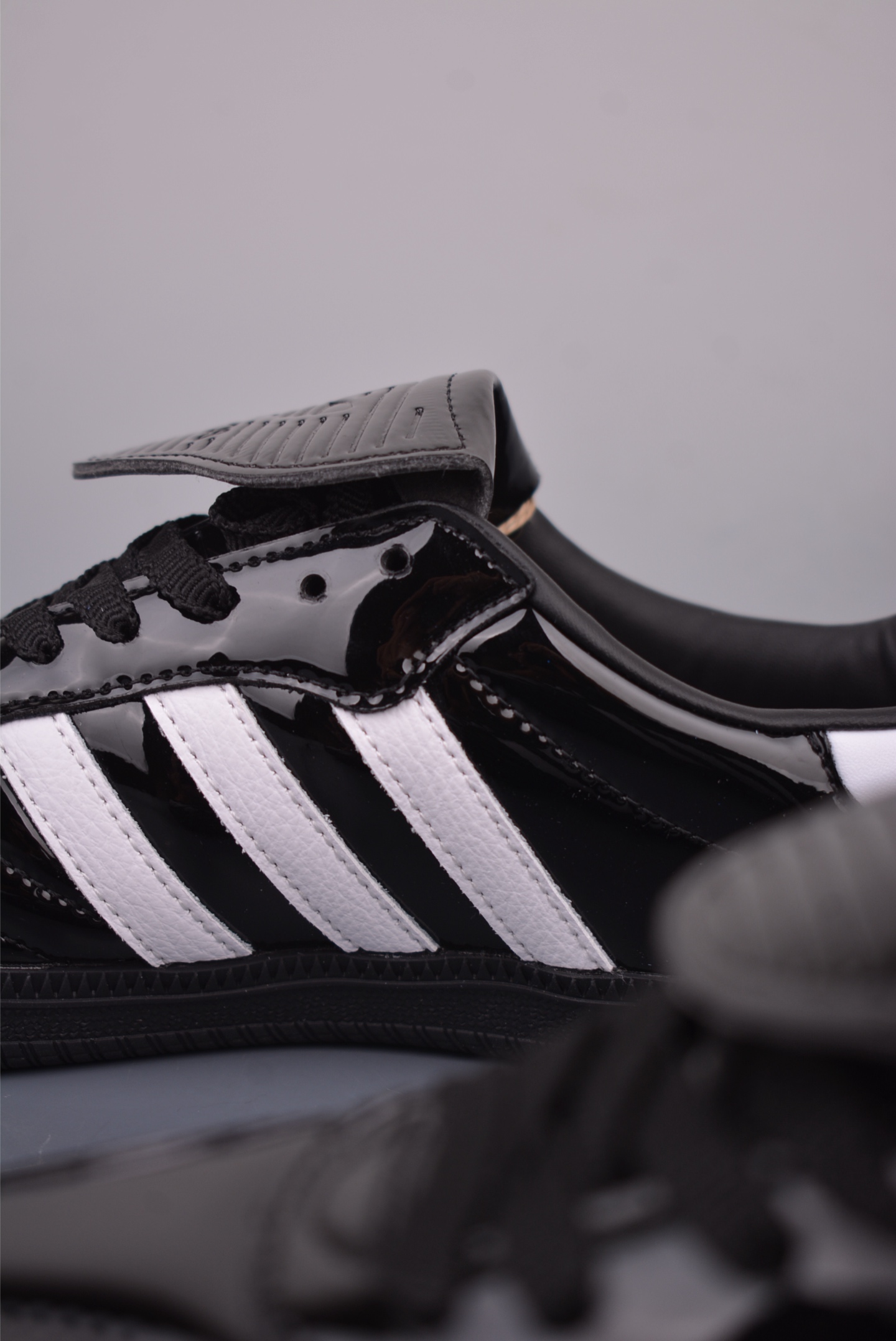Adidas Samba OG LT W Casual Sneakers - Classic Style & Comfort 8 i1758495234330 2160 0 7