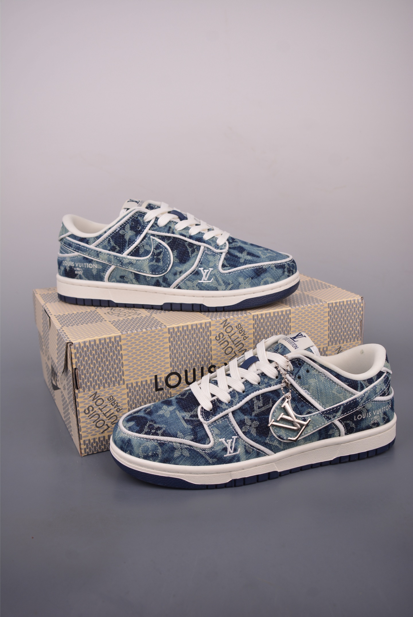Nike SB Dunk Low Louis Vuitton Denim Sneakers - Premium Quality & Style 5 i1758496848115 3632 0 4