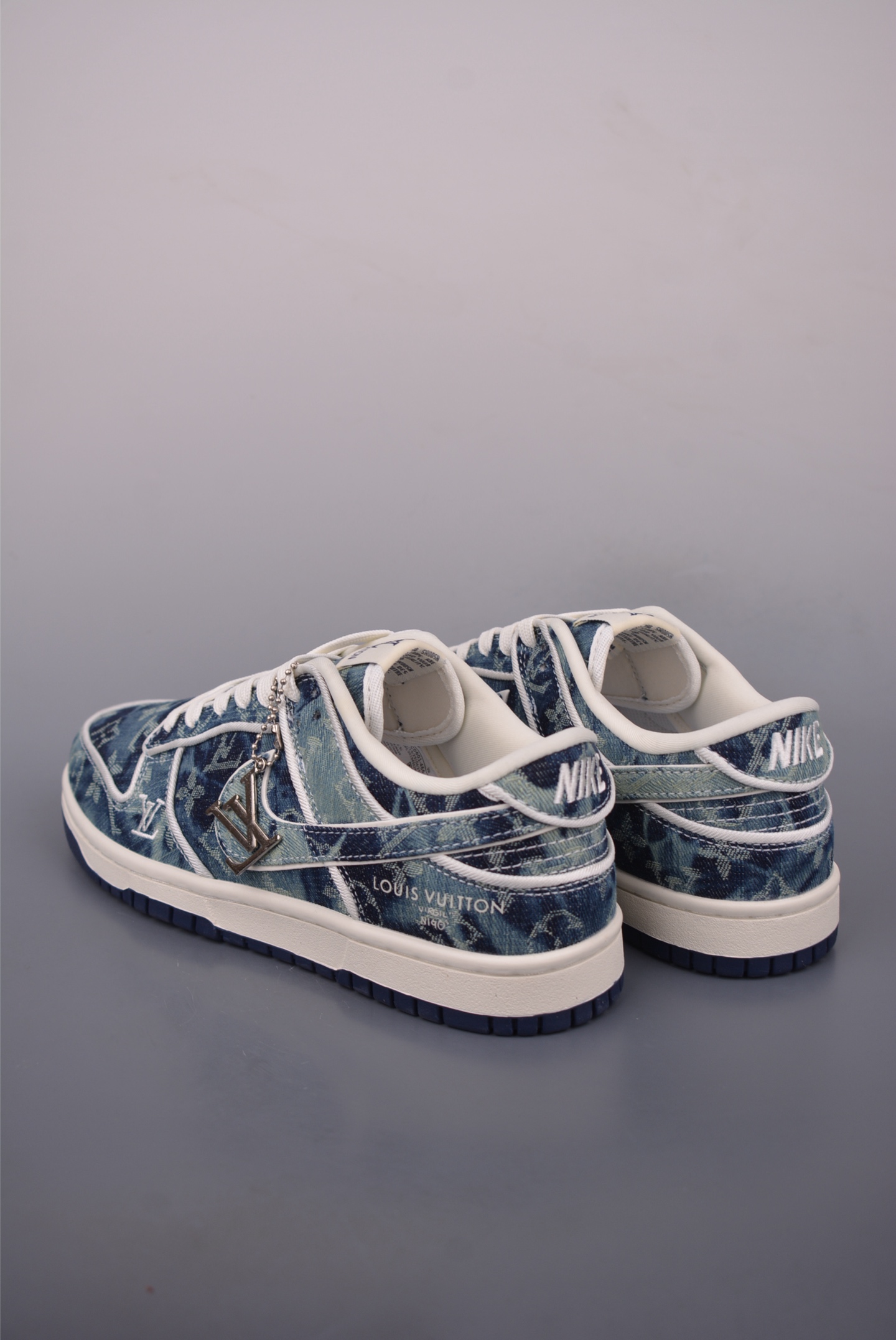 Nike SB Dunk Low Louis Vuitton Denim Sneakers - Premium Quality & Style 2 i1758496848120 8041 0 1