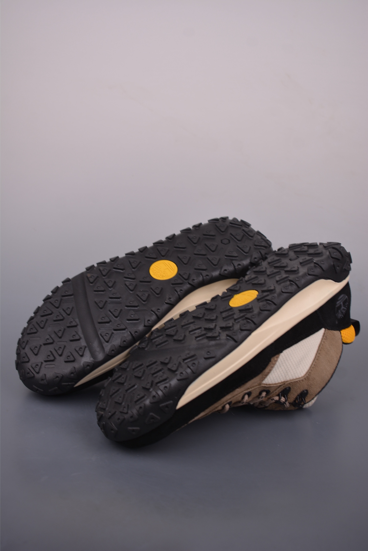 Timberland Outdoor Mid-Top Casual Martin Boots - Premium Leather Comfort 3 i1758496931456 1563 0 2