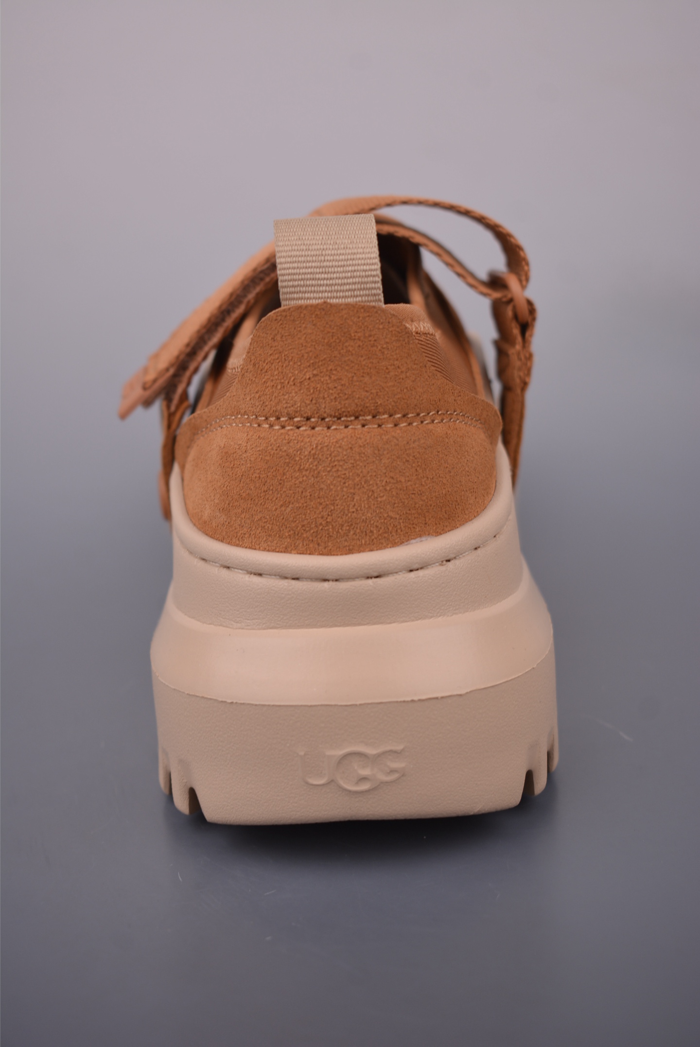 170 UGG秋季新款雪之答案SKTA 厚底增高舒适轻便透气洞洞鞋 1171355-Chinese UA Cheap High Quatity Brand Clothes Bags handbags Sneakers wholesale wholesaler seller from China Factory suppliers Fashion Clothing Shoes best Quality Beautiful Price 170 UGG秋季新款雪之答案SKTA 厚底增高舒适轻便透气洞洞鞋 1171355