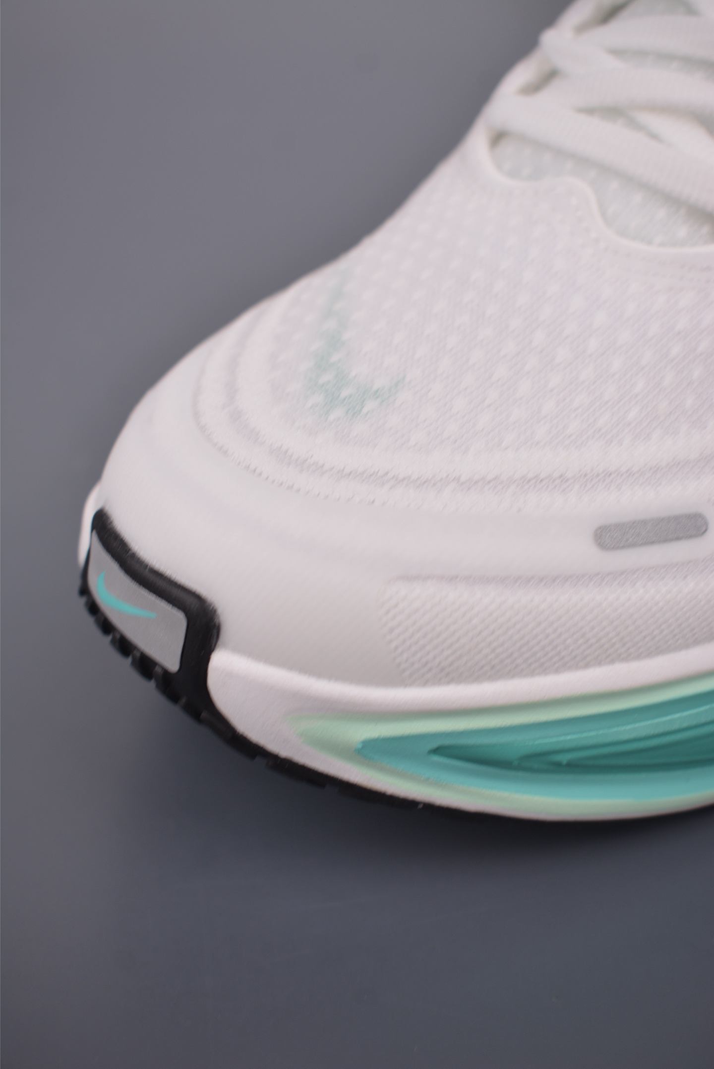 Nike Air Zoom Vomero Plus Running Shoes - White/Turquoise, Enhanced Cushioning 7 i1758583104239 8113 0 5