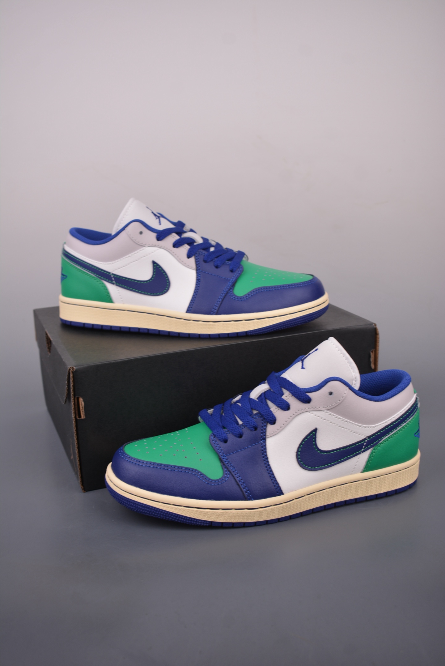Air Jordan 1 Low White Green Blue Original Leather Sneakers, Size 40-46 6 i1758583424096 7714 0 4