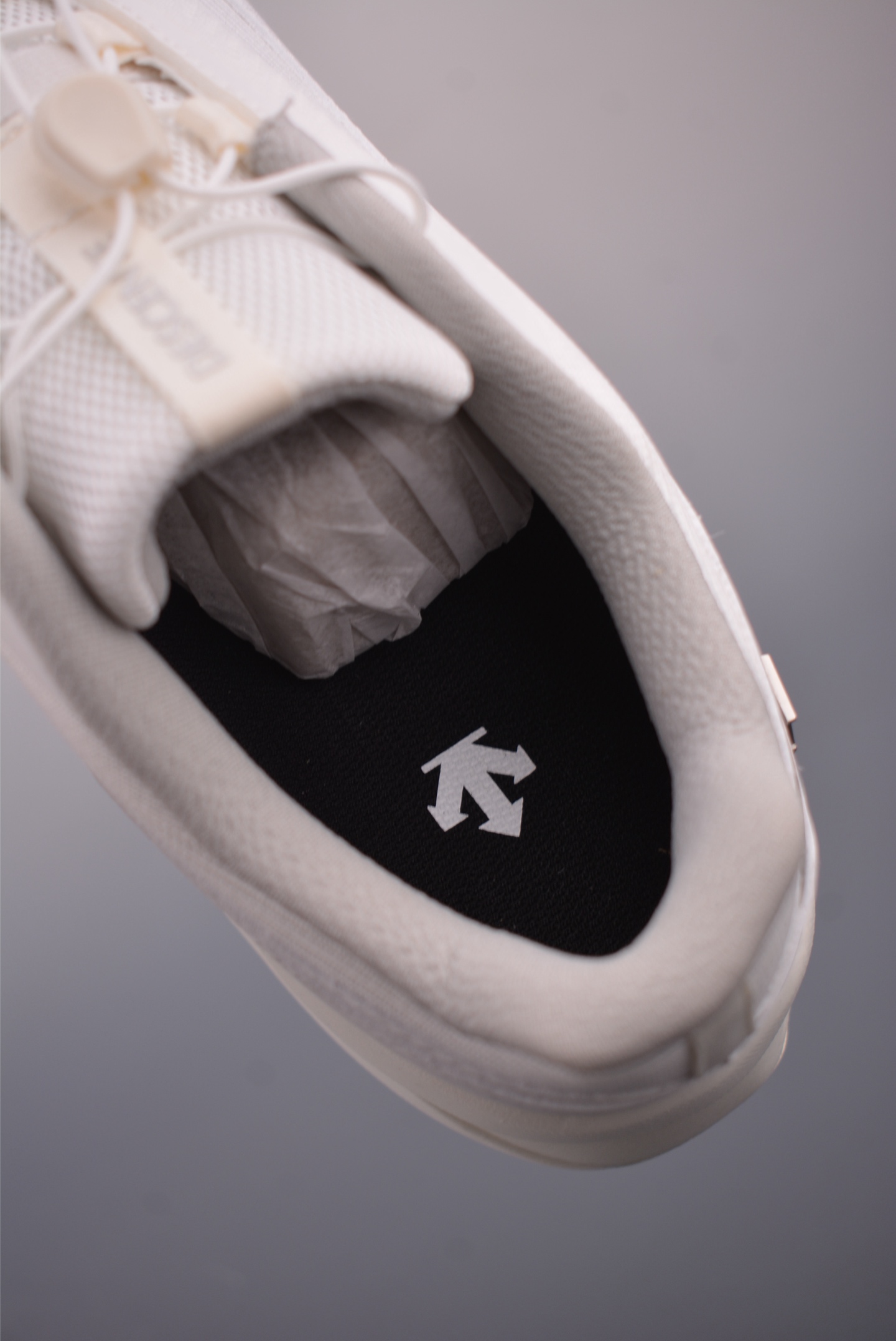 Descente SNOW DF 2.0: Lightweight, Cushioned, Breathable Trail Running Shoes 9 i1758583484136 4759 0 8