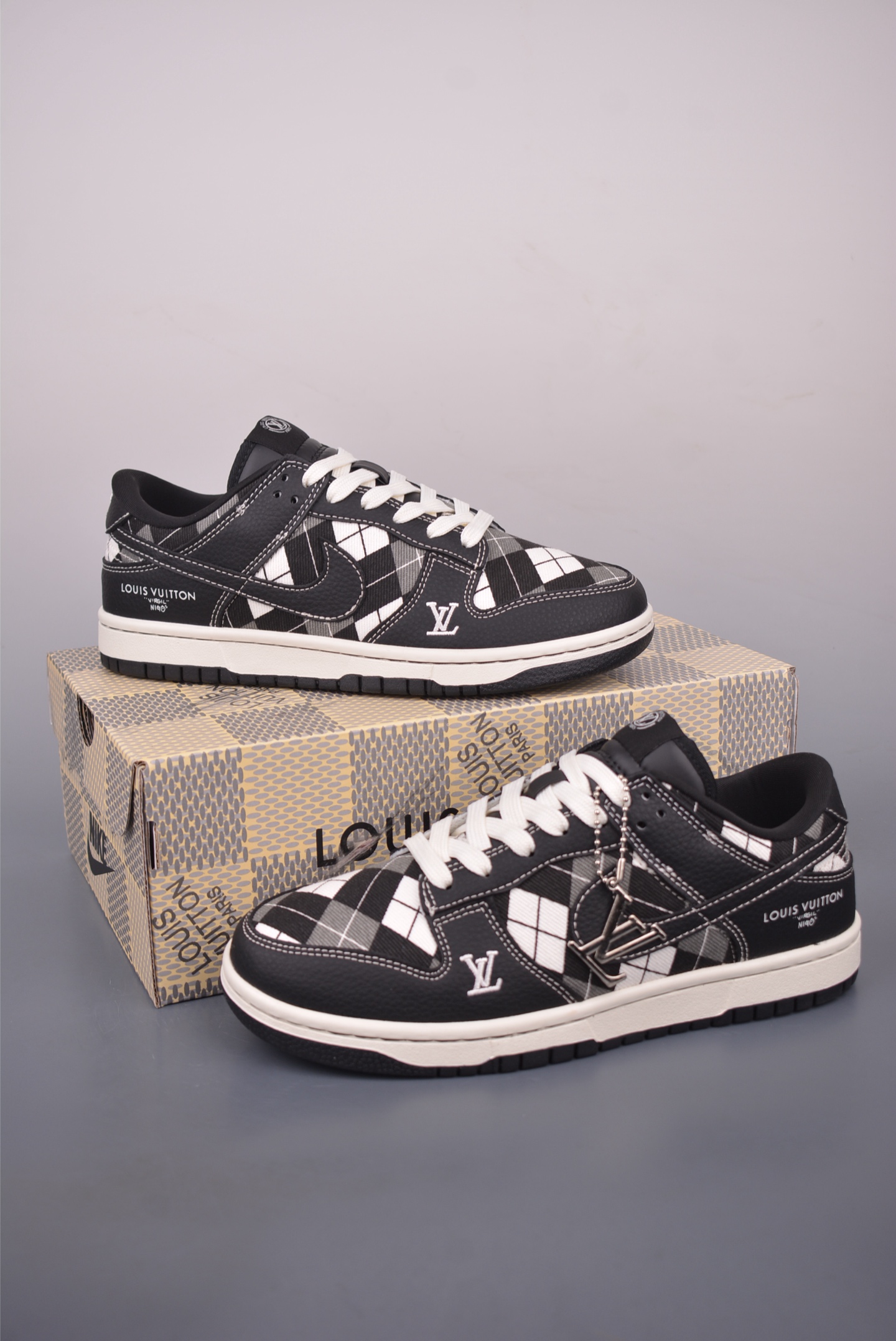 Nike SB Dunk Low Louis Vuitton Collab Premium Quality Sneakers 6 i1758584107761 2321 0 4